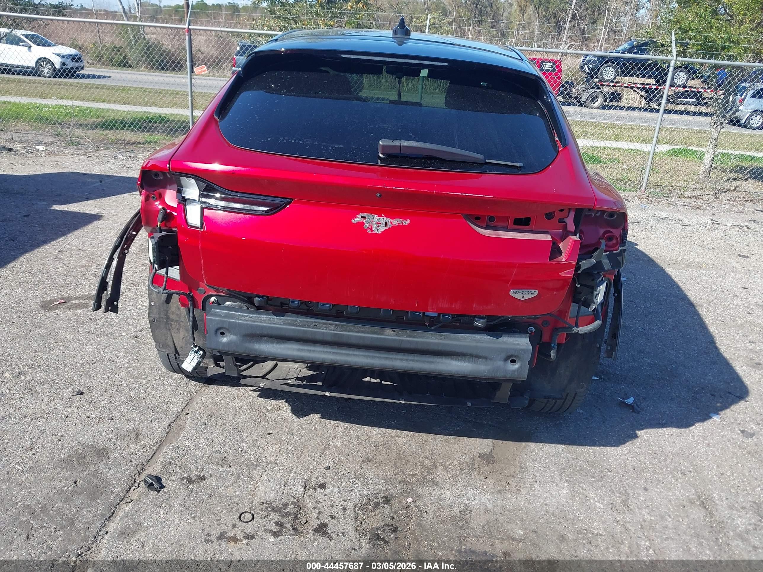 FORD MUSTANG image 6
