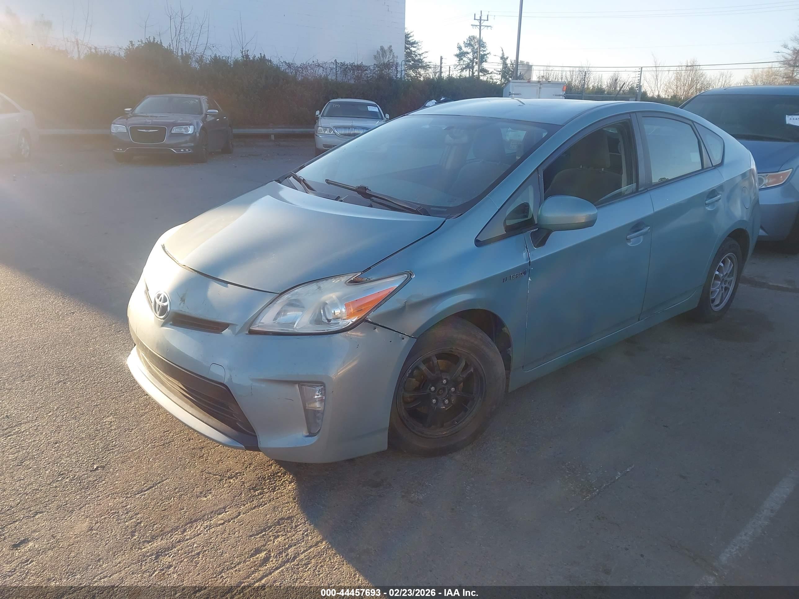 TOYOTA PRIUS image 2