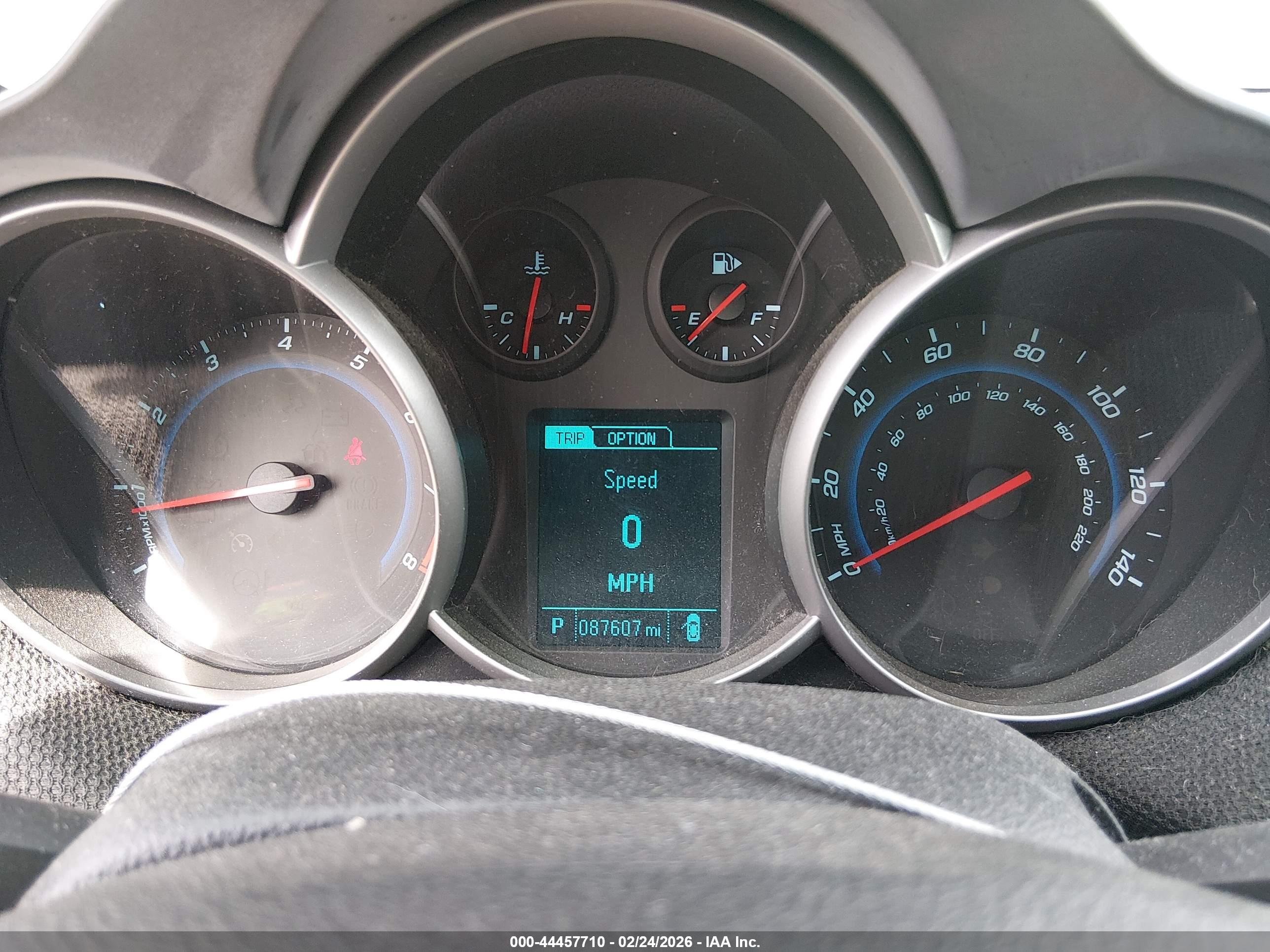 CHEVROLET CRUZE image 7
