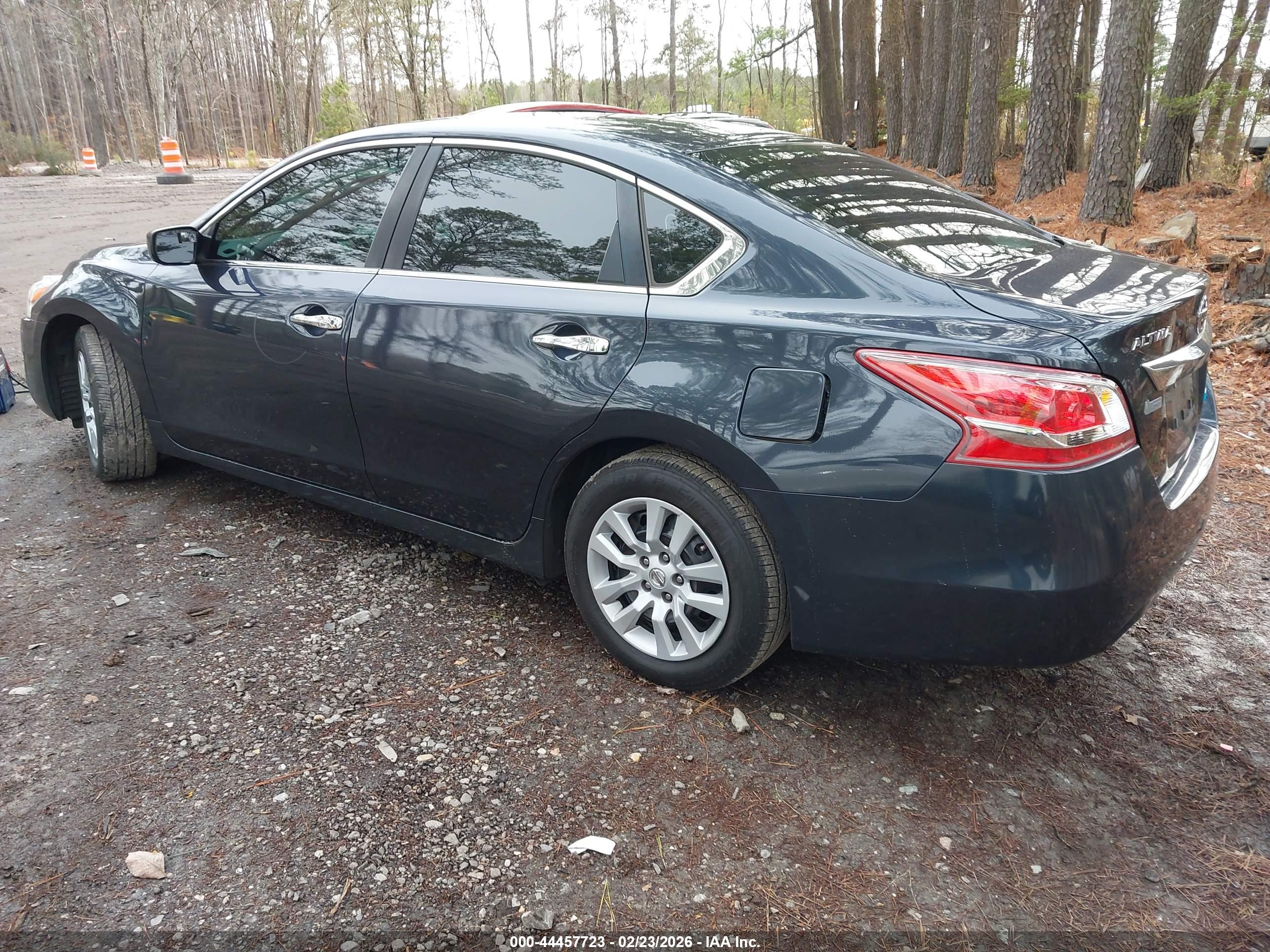 NISSAN ALTIMA image 3
