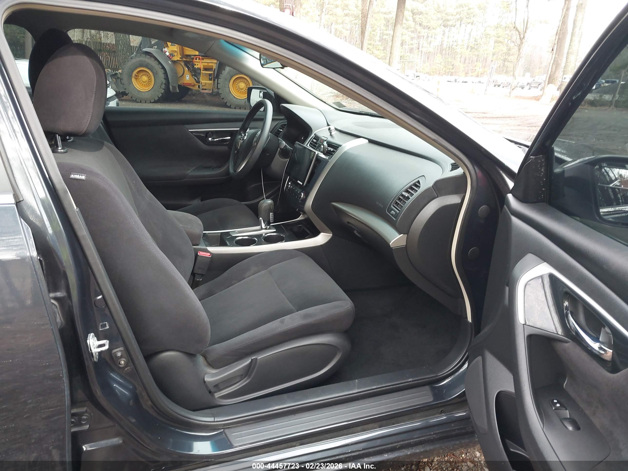 NISSAN ALTIMA image 5