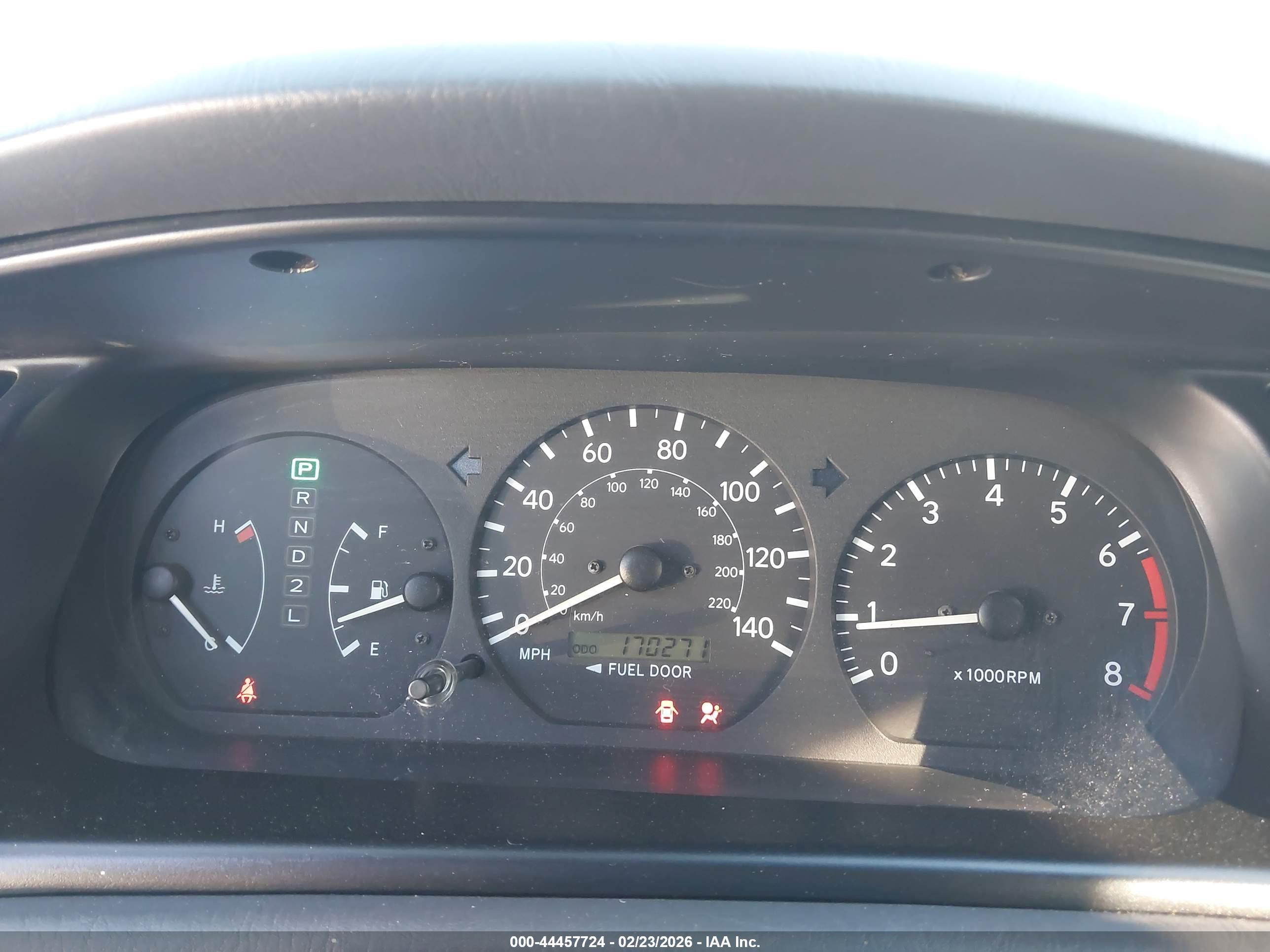 TOYOTA CAMRY image 7