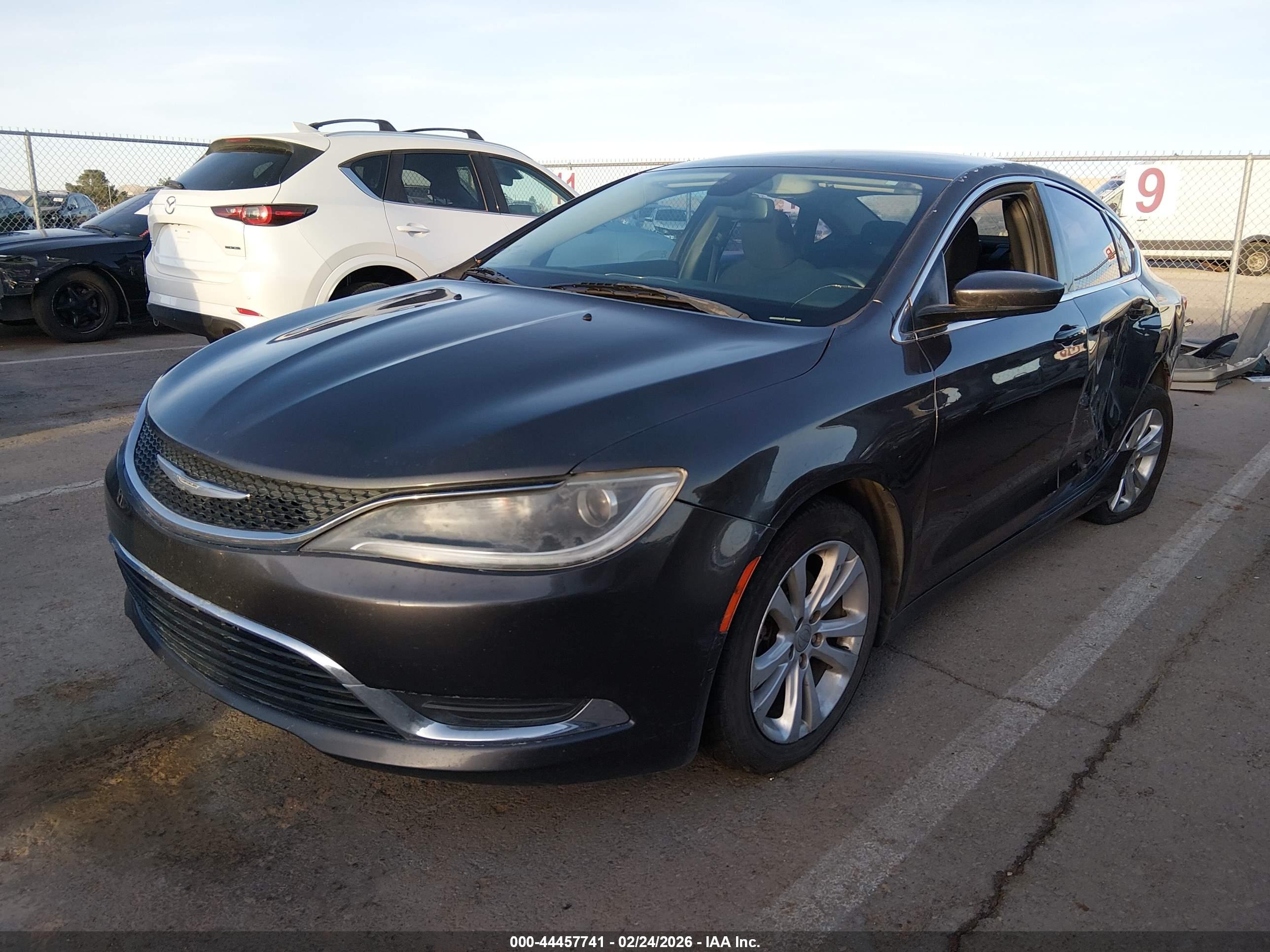 CHRYSLER 200 image 2