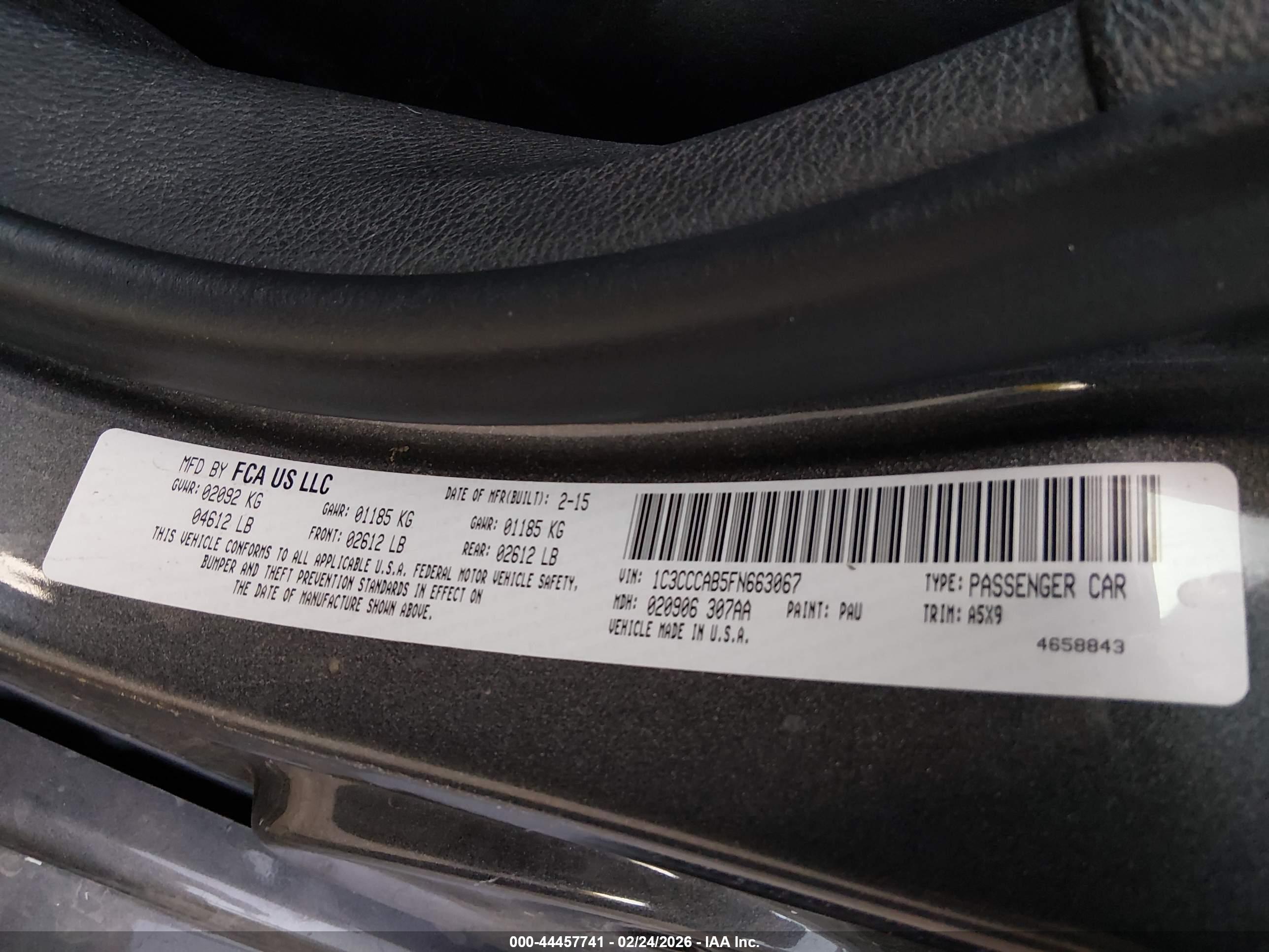 CHRYSLER 200 image 9