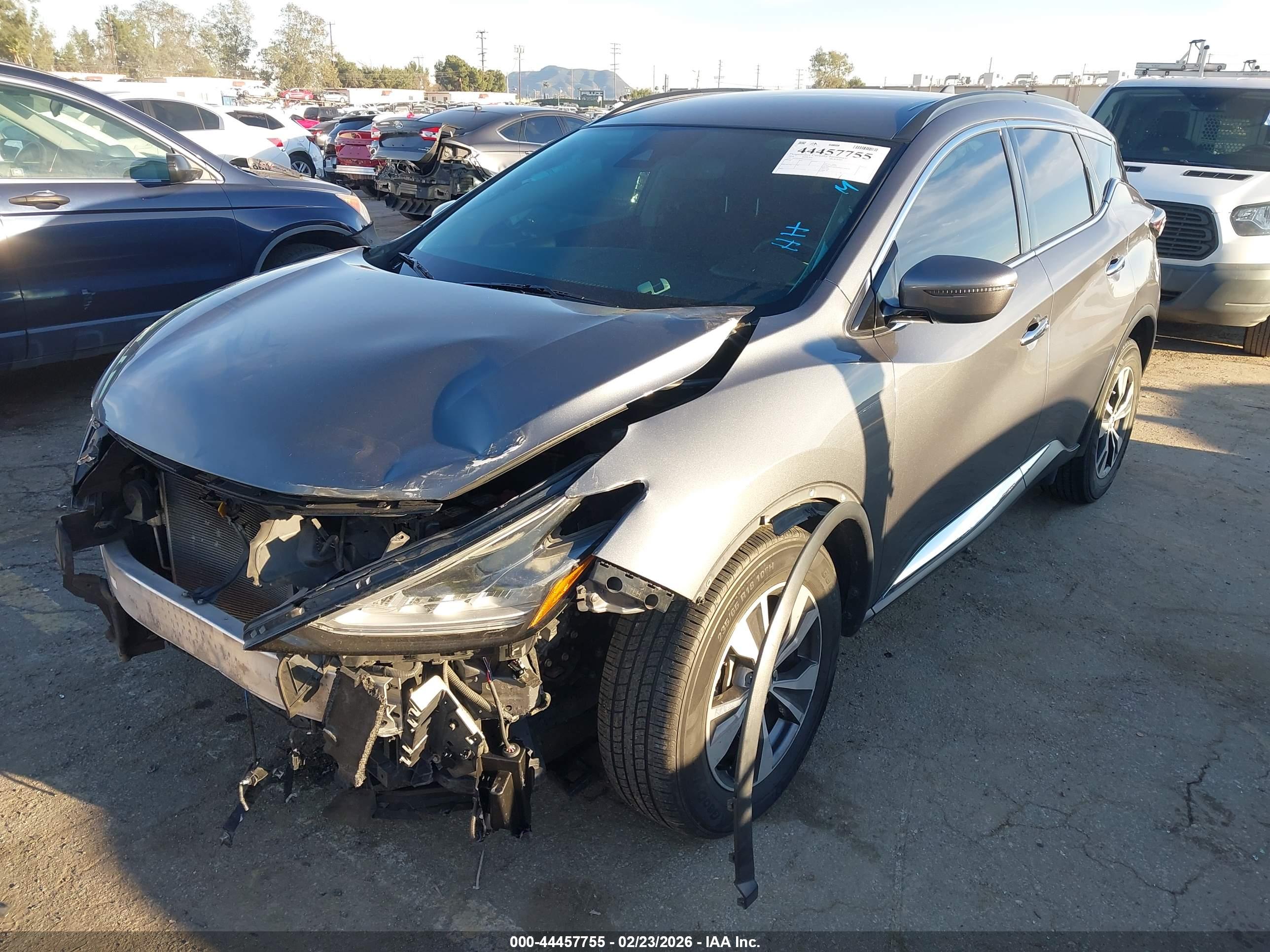NISSAN MURANO image 2