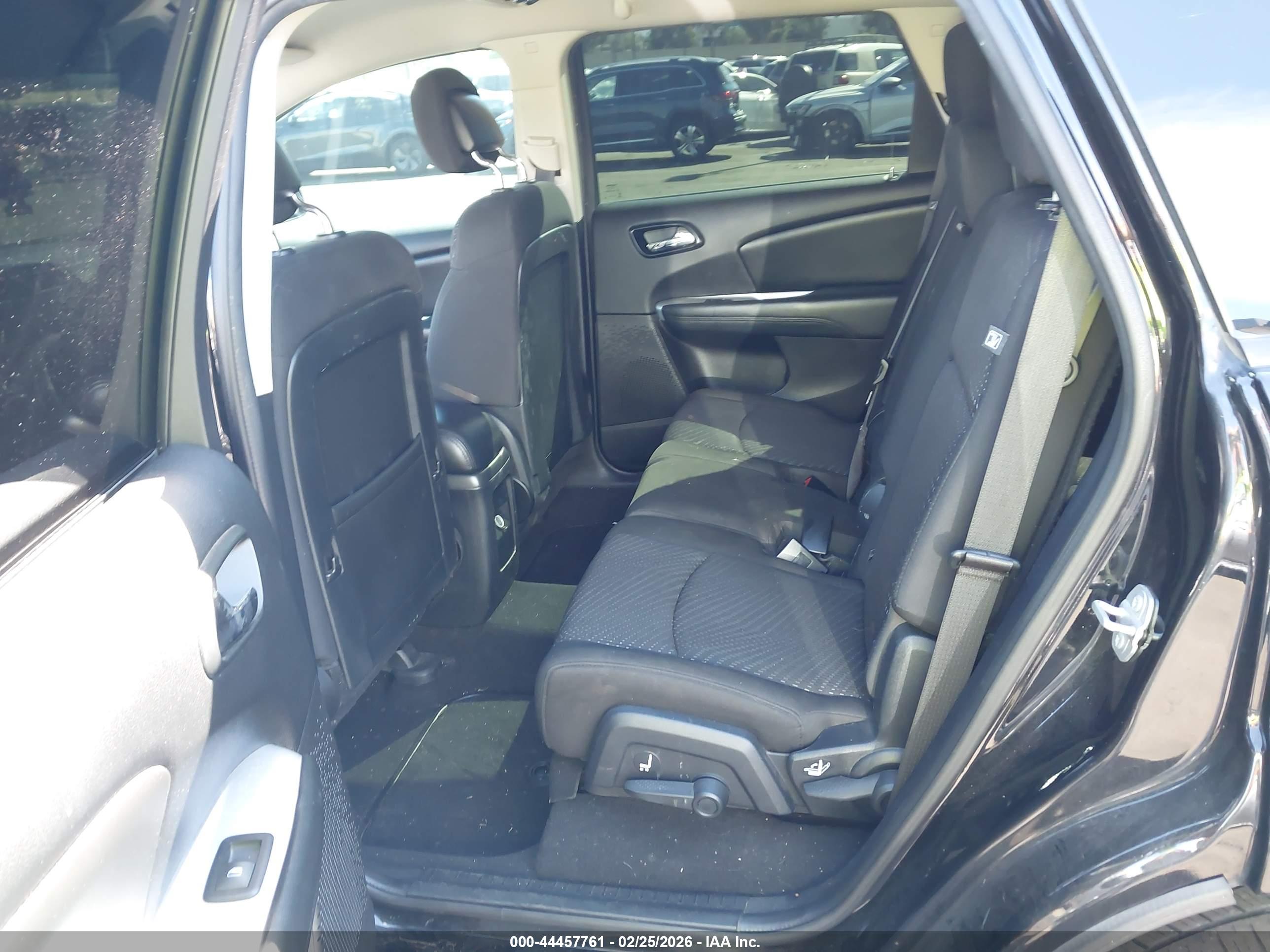 DODGE JOURNEY image 8