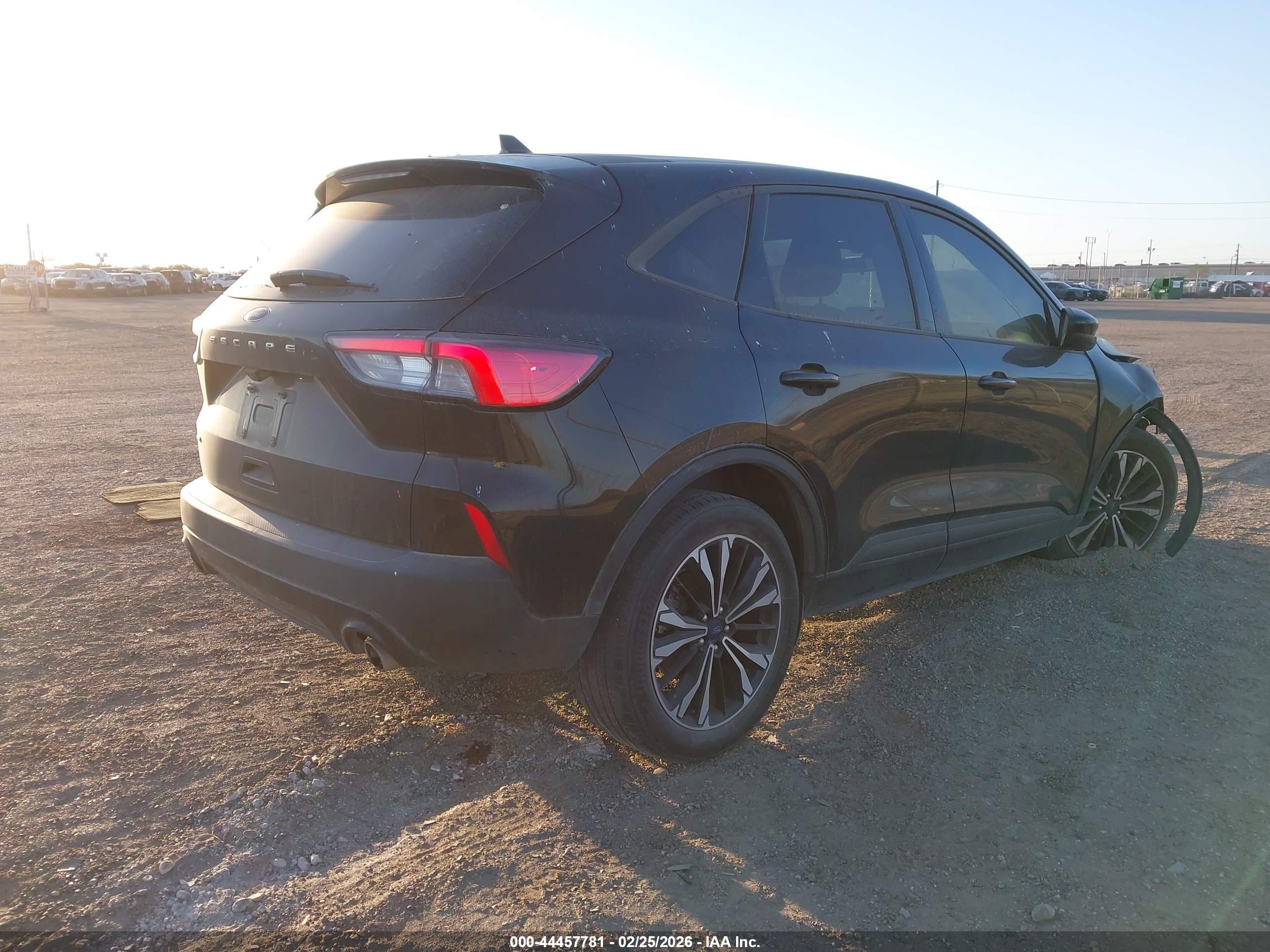 FORD ESCAPE image 4