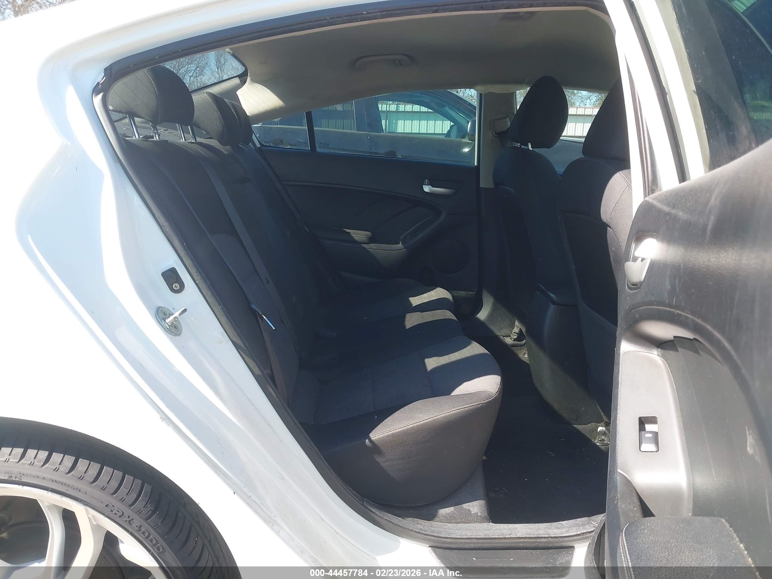KIA FORTE image 8