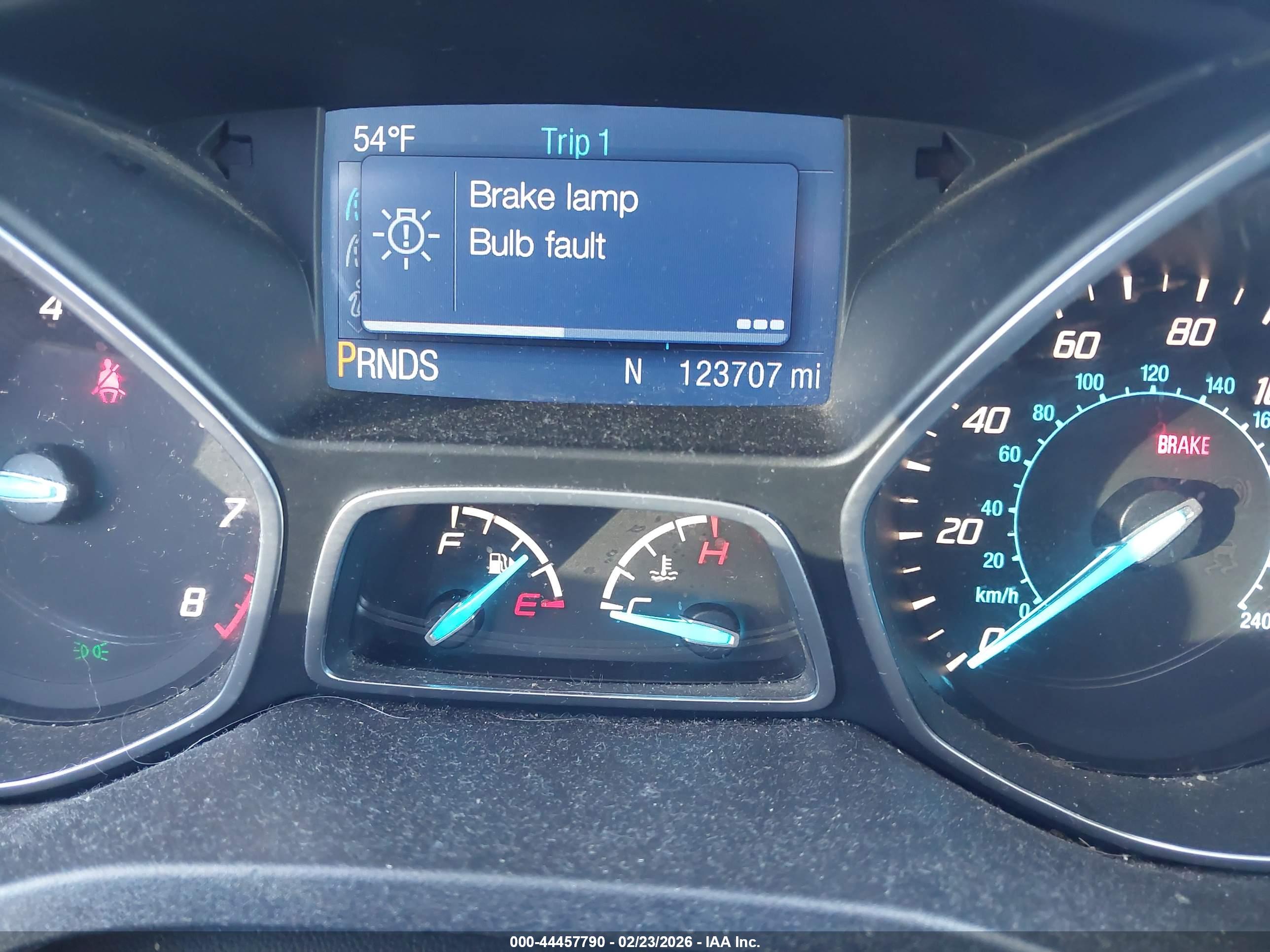 FORD ESCAPE image 7
