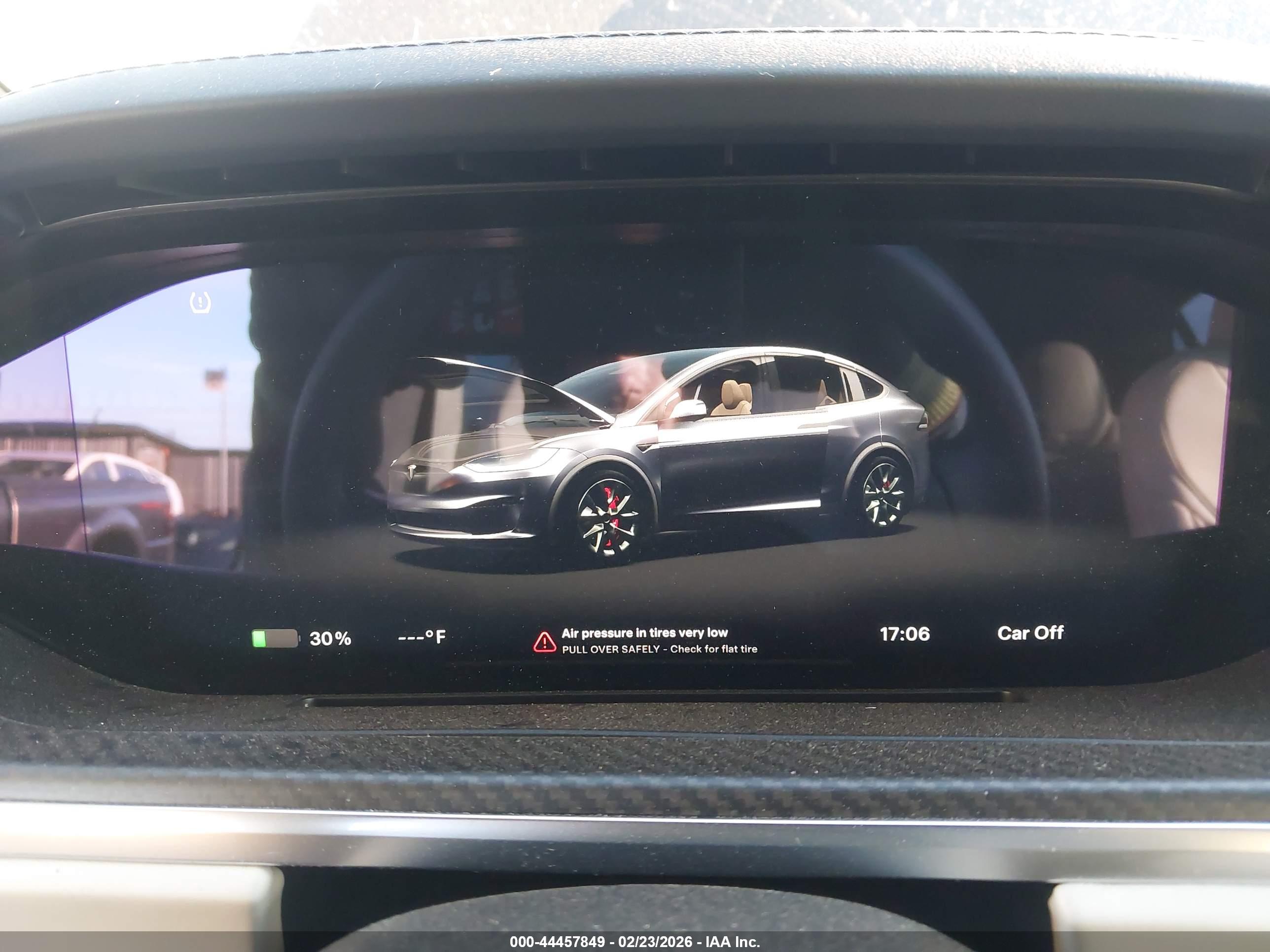 TESLA MODEL image 7