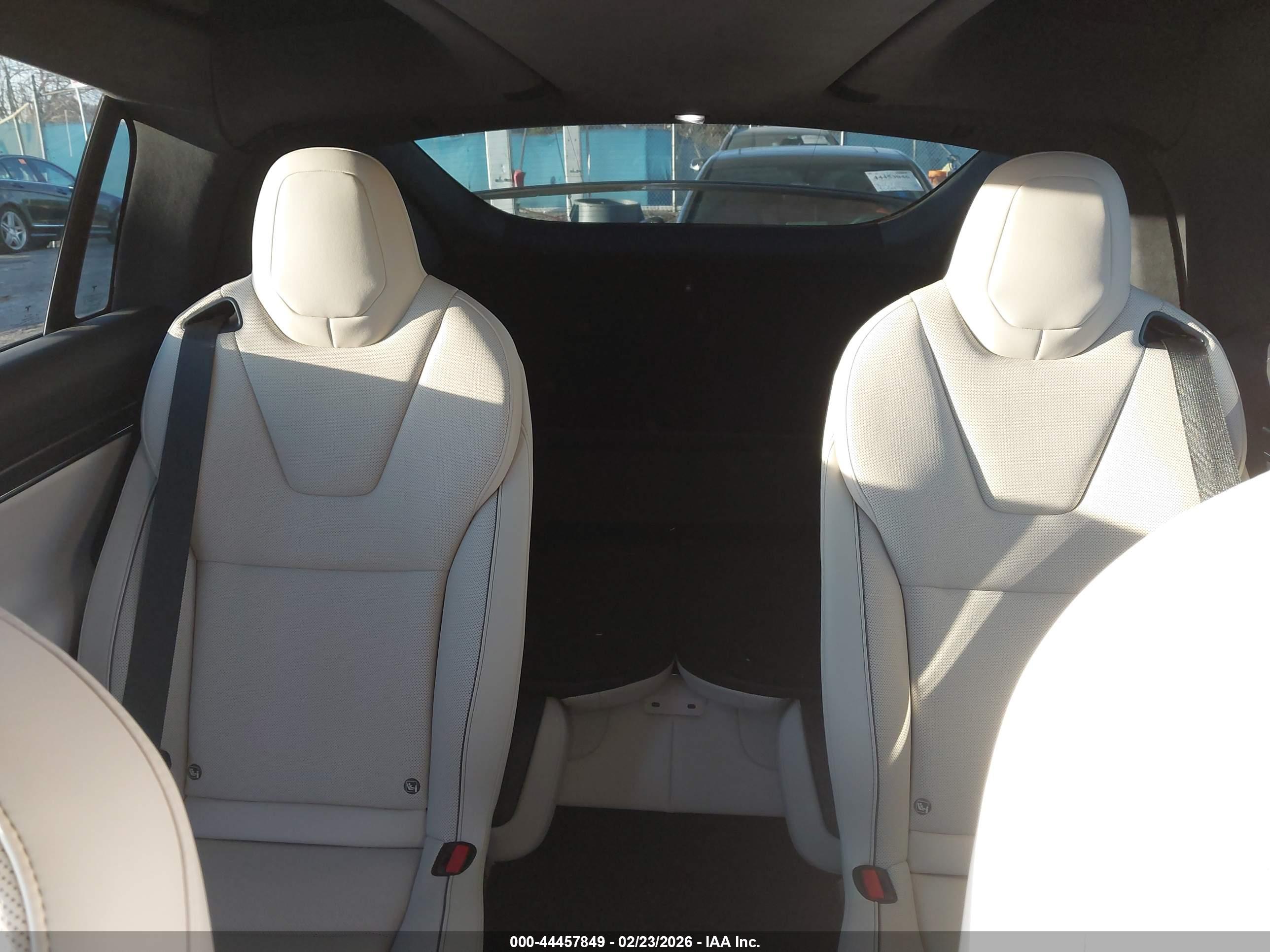 TESLA MODEL image 8
