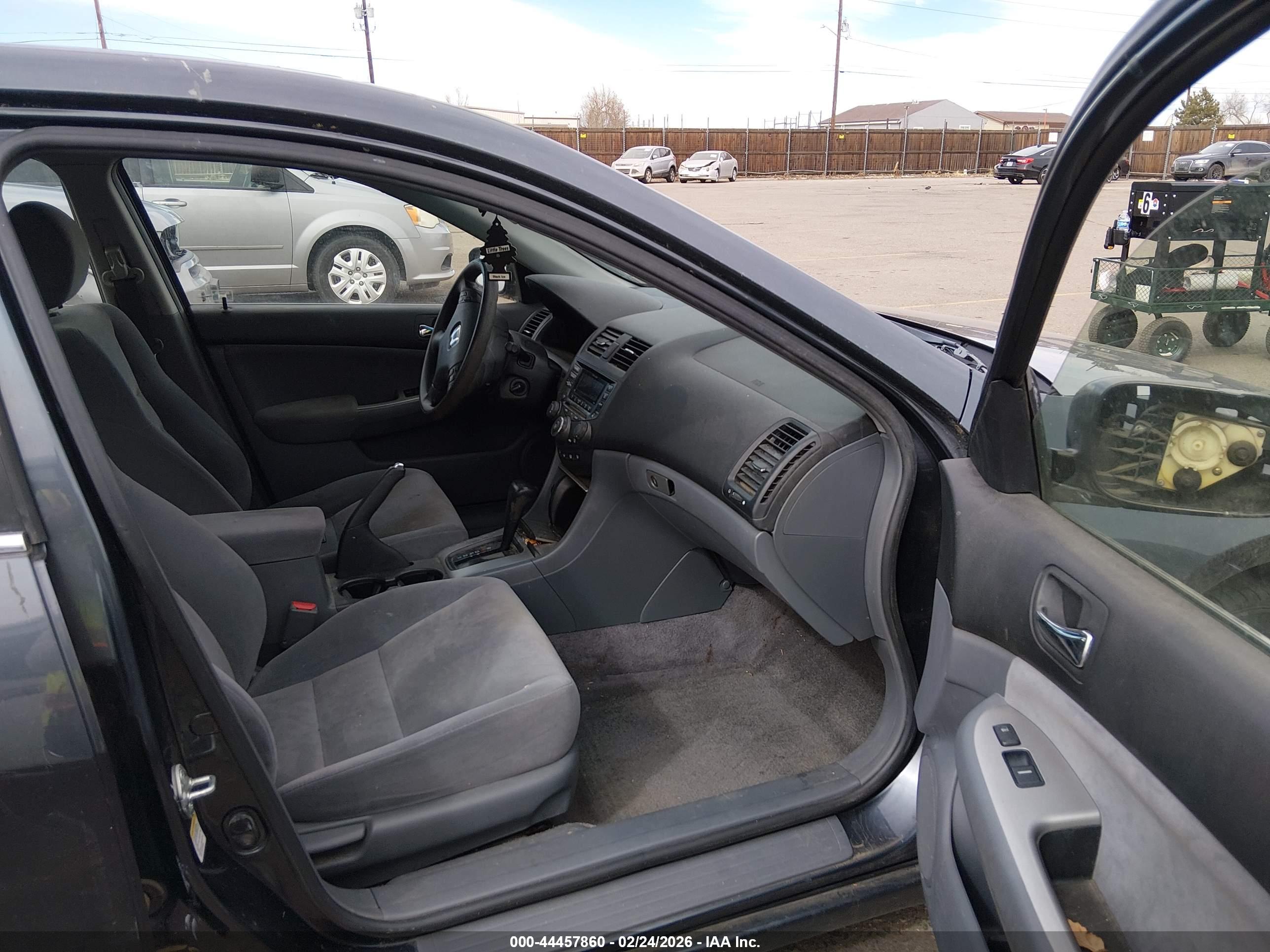 HONDA ACCORD image 5