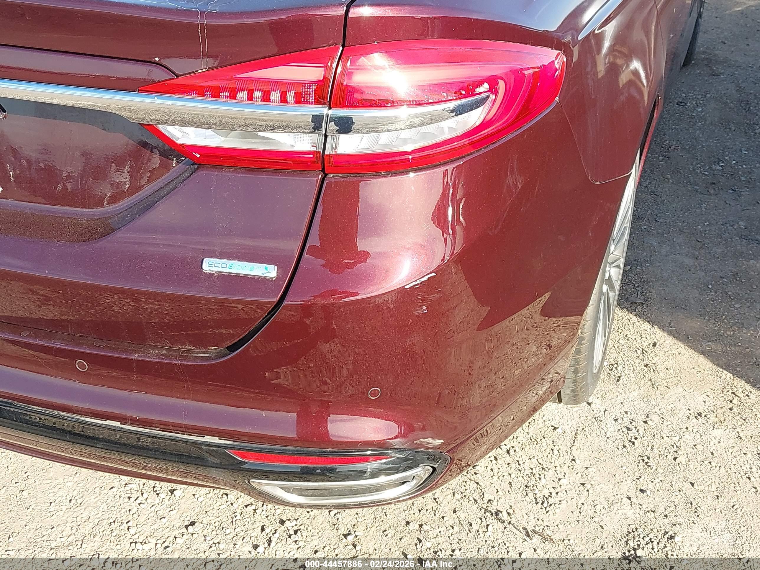 FORD FUSION image 6