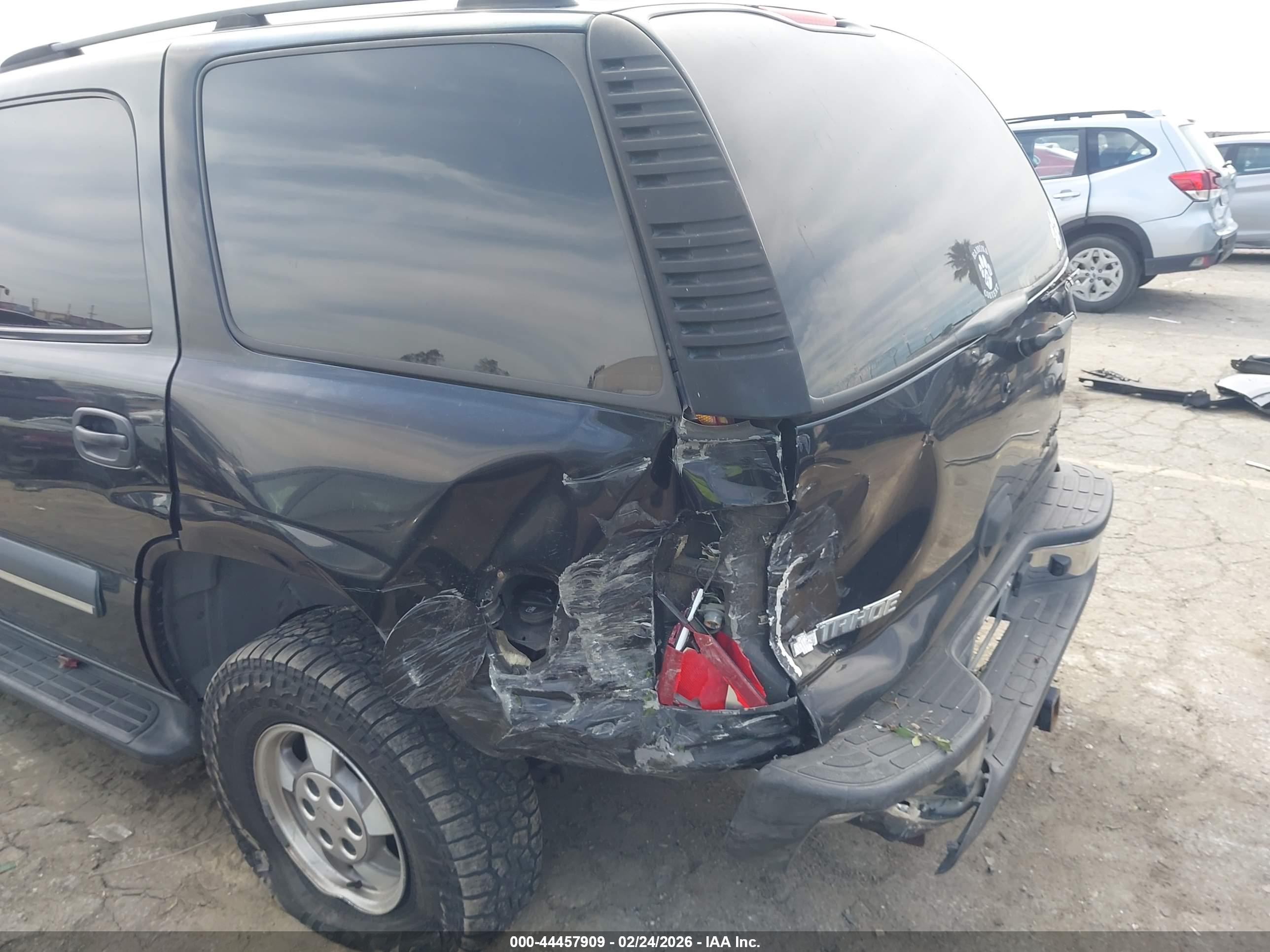 CHEVROLET TAHOE image 6