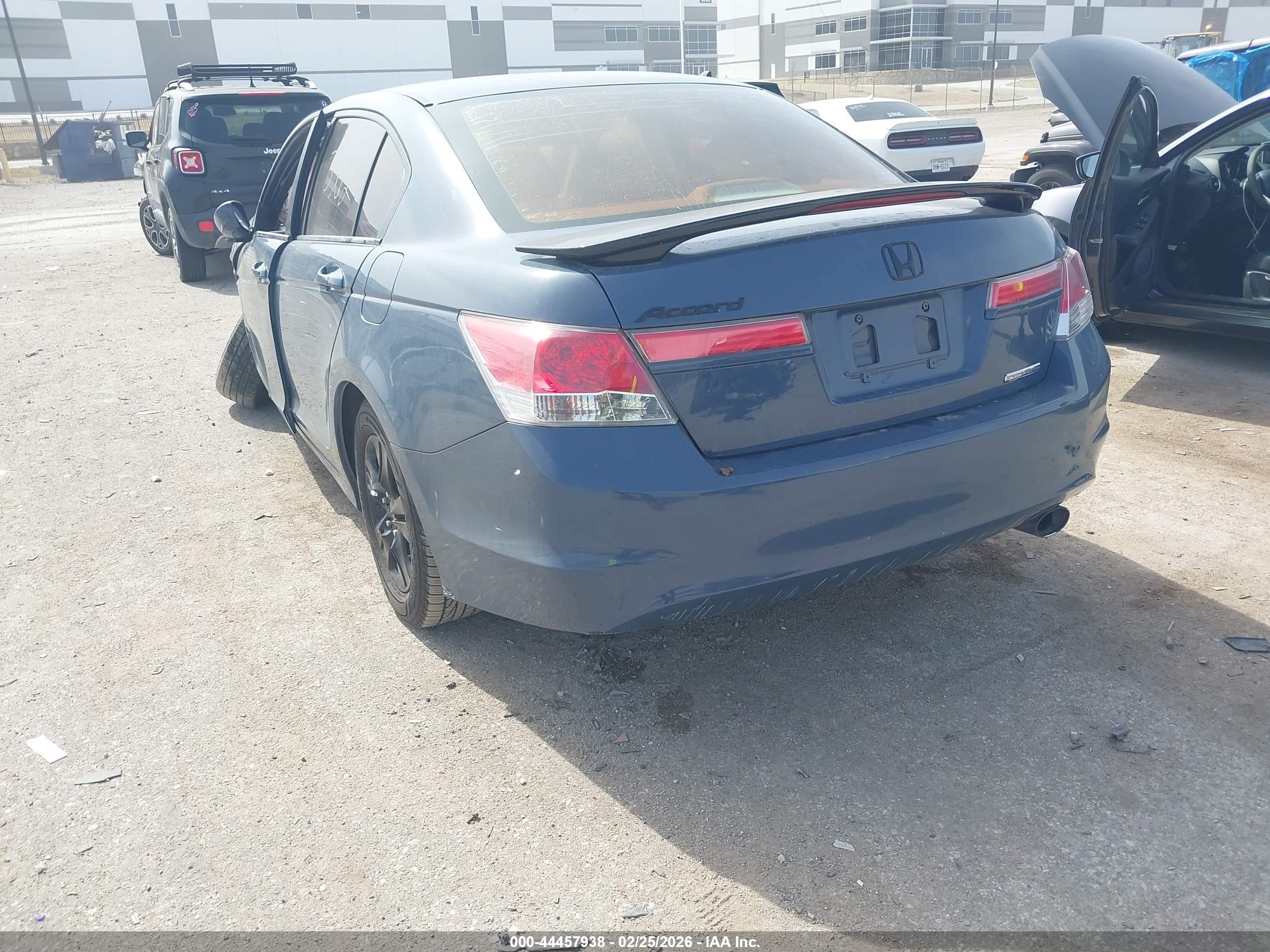 HONDA ACCORD image 3