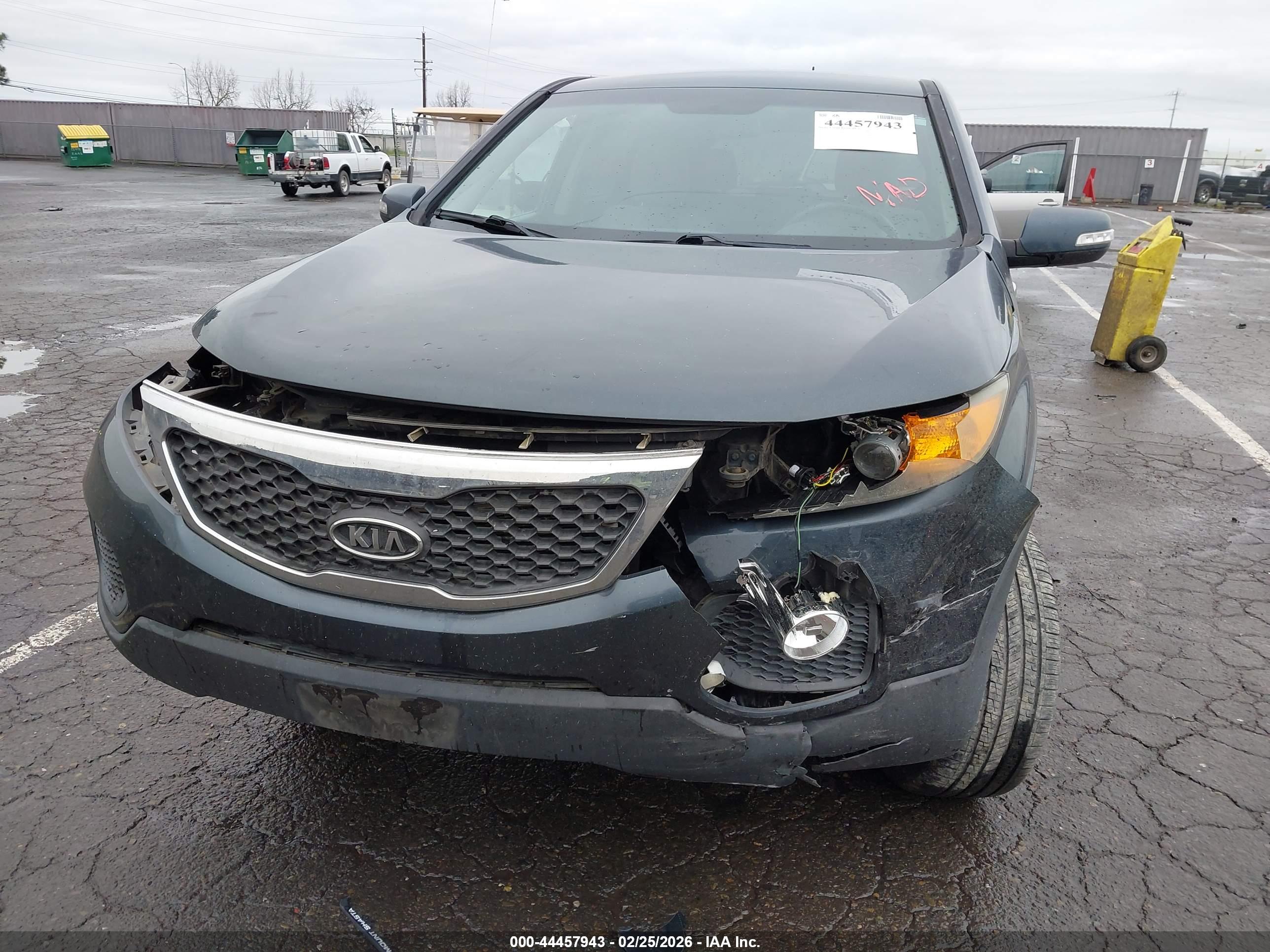 KIA SORENTO image 6