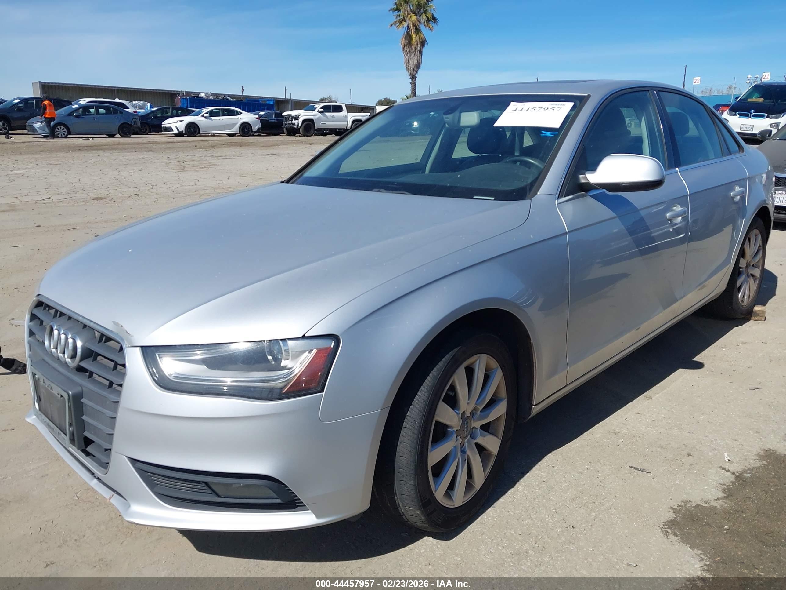 AUDI A4 image 2
