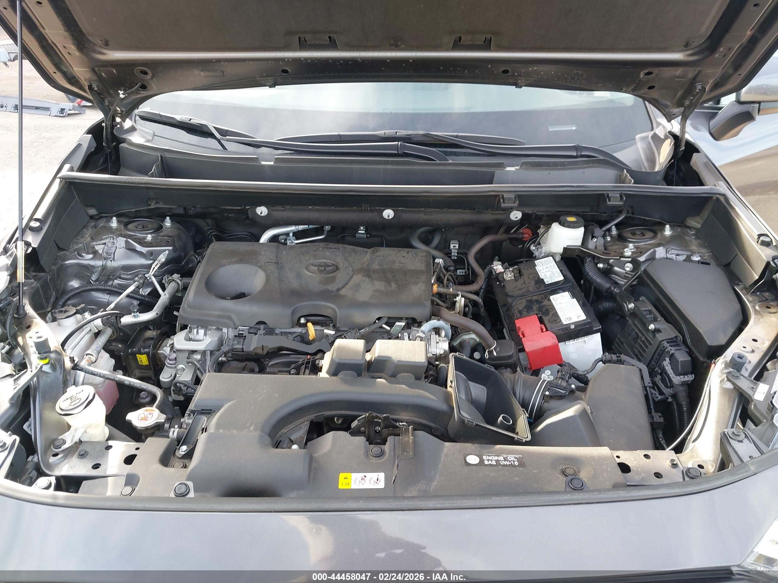 TOYOTA RAV4 image 10