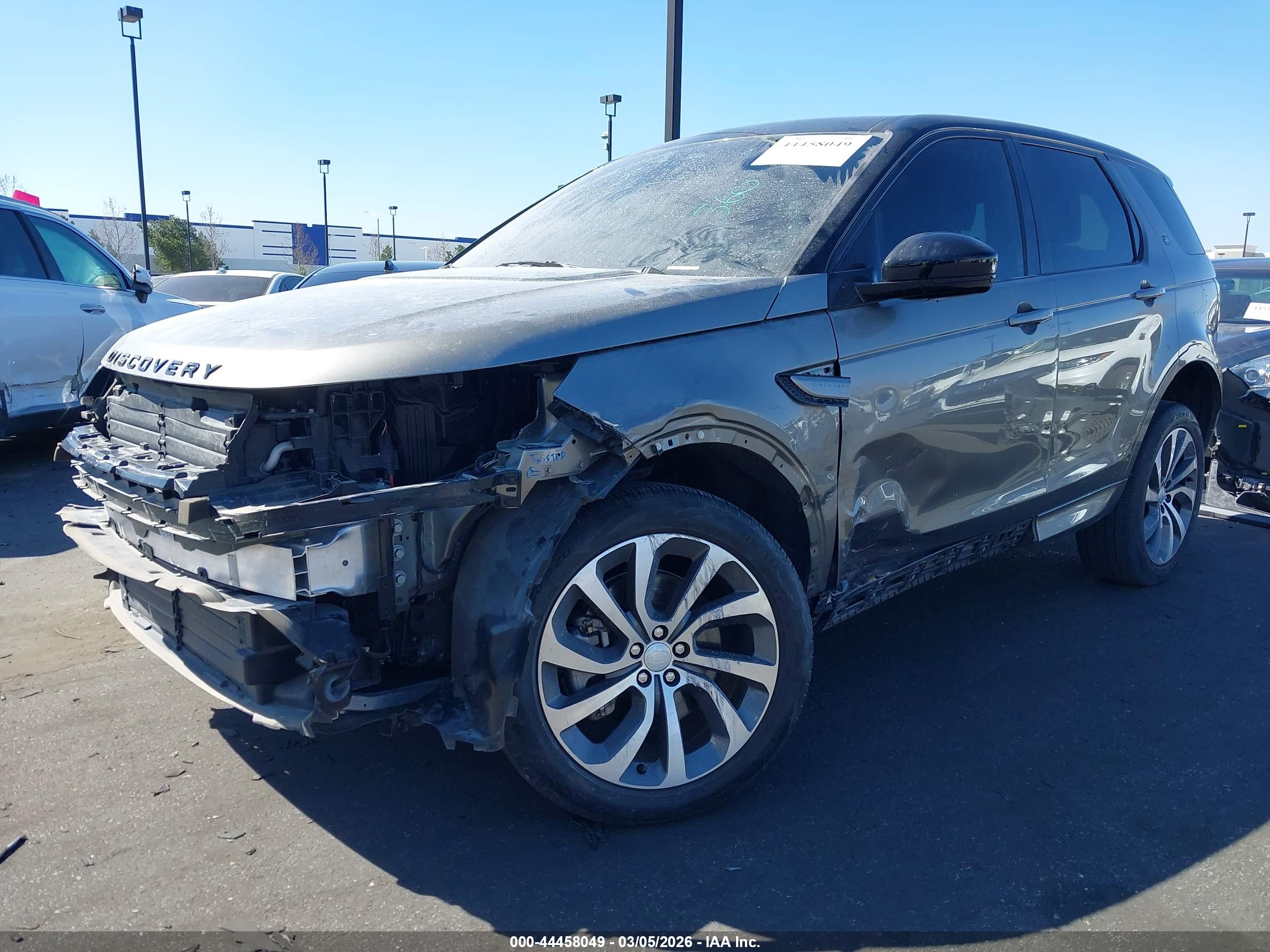 LAND ROVER image 6