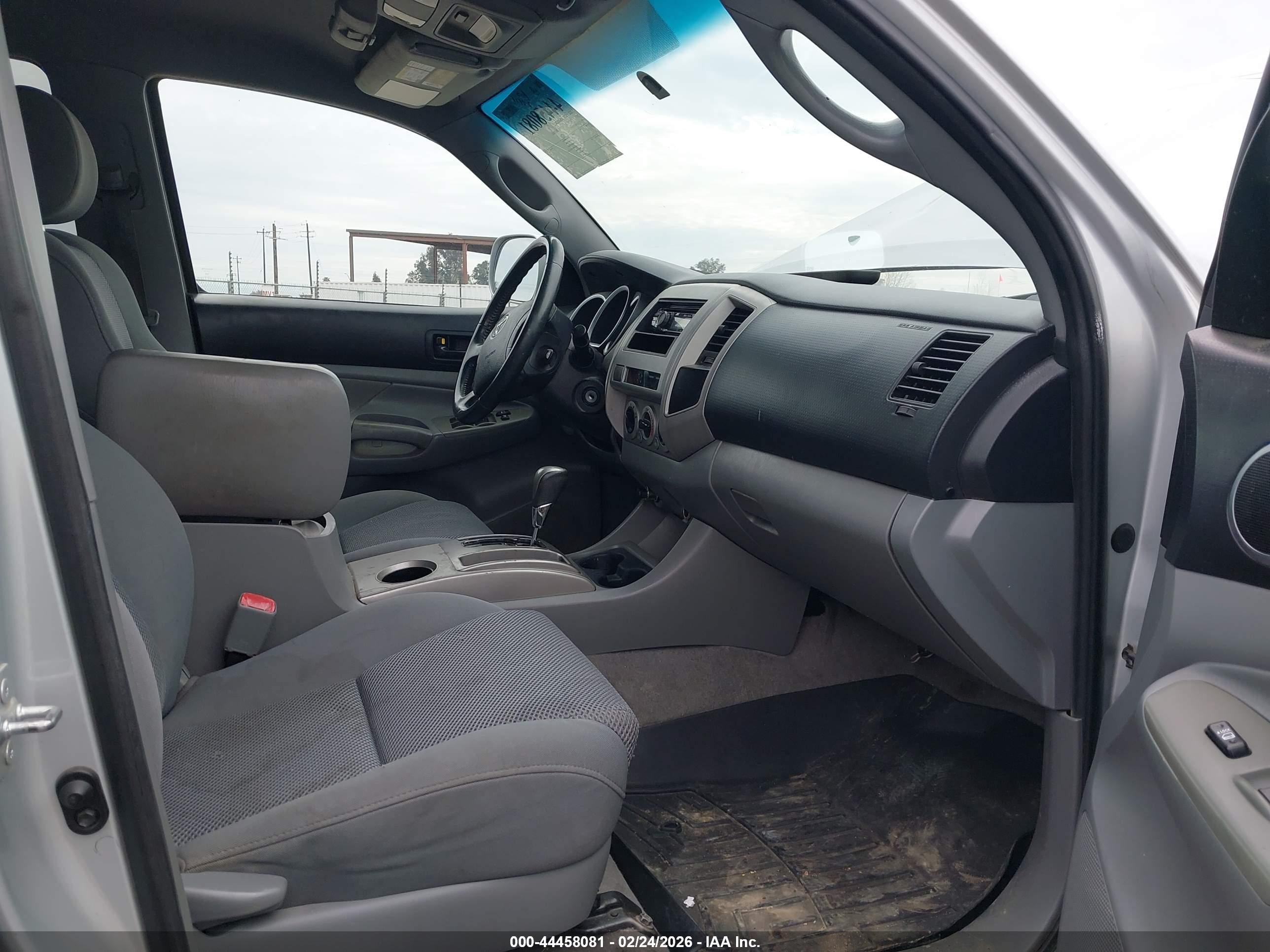 TOYOTA TACOMA image 5