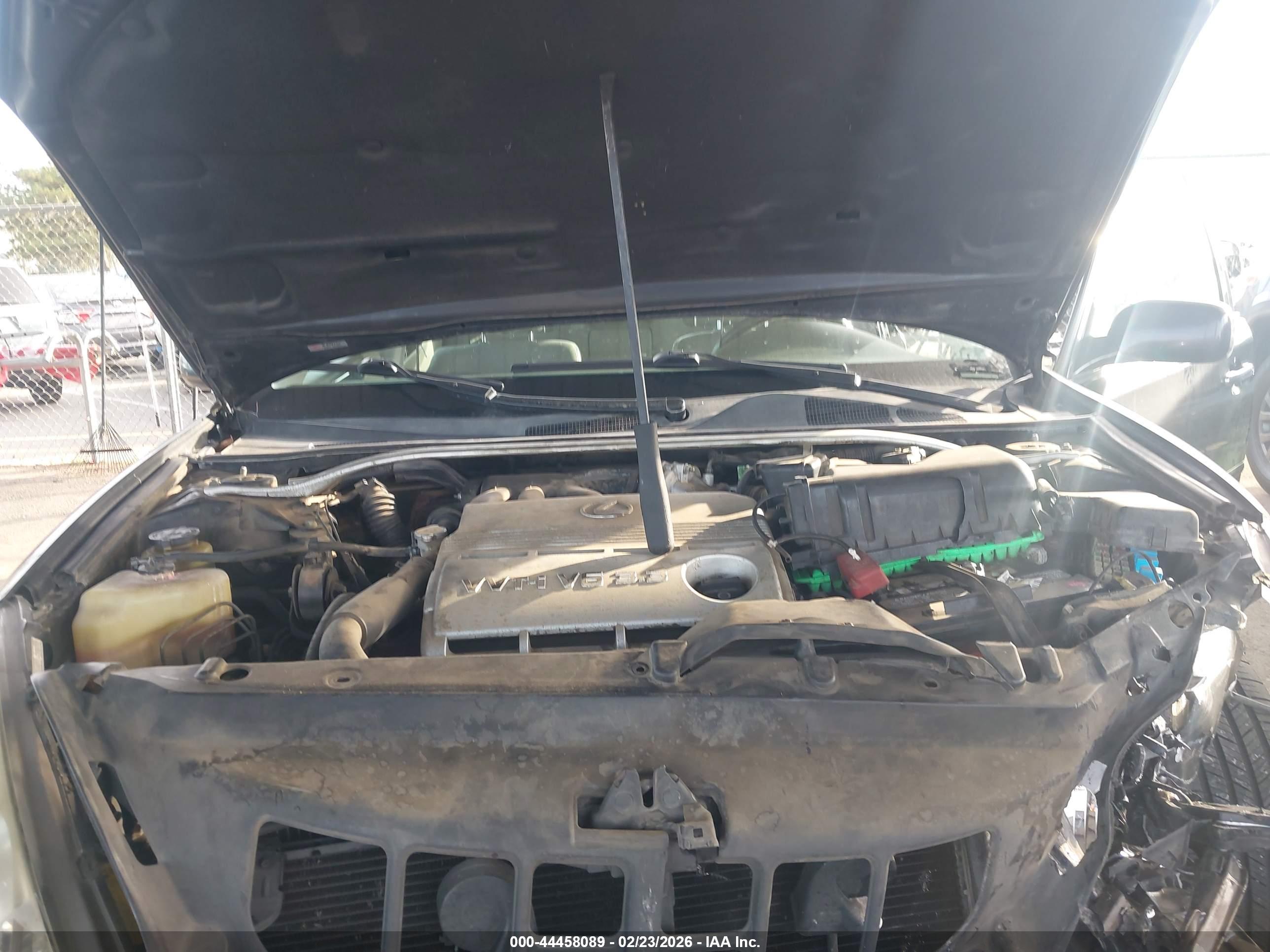 LEXUS ES image 10