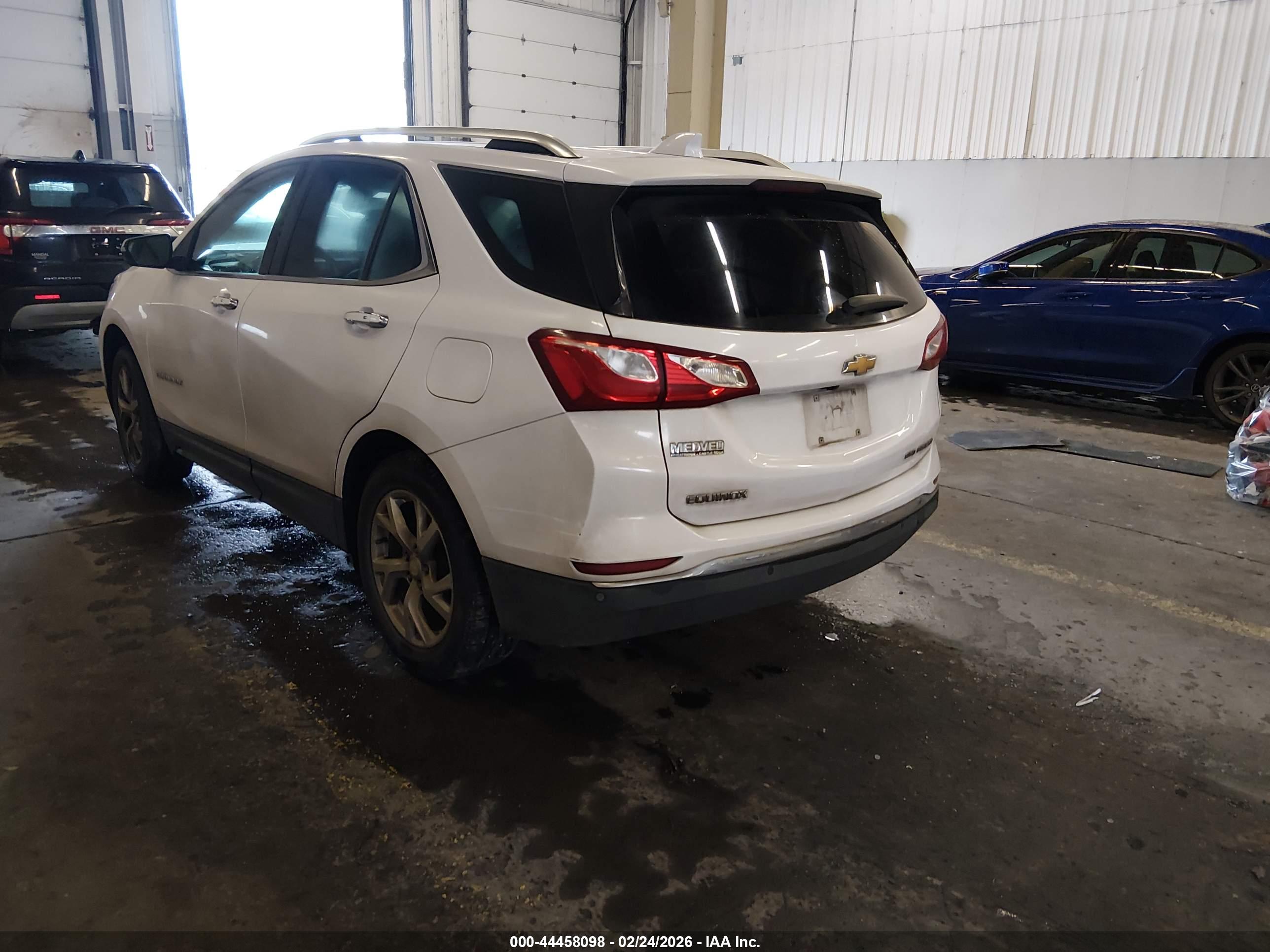 CHEVROLET EQUINOX image 3