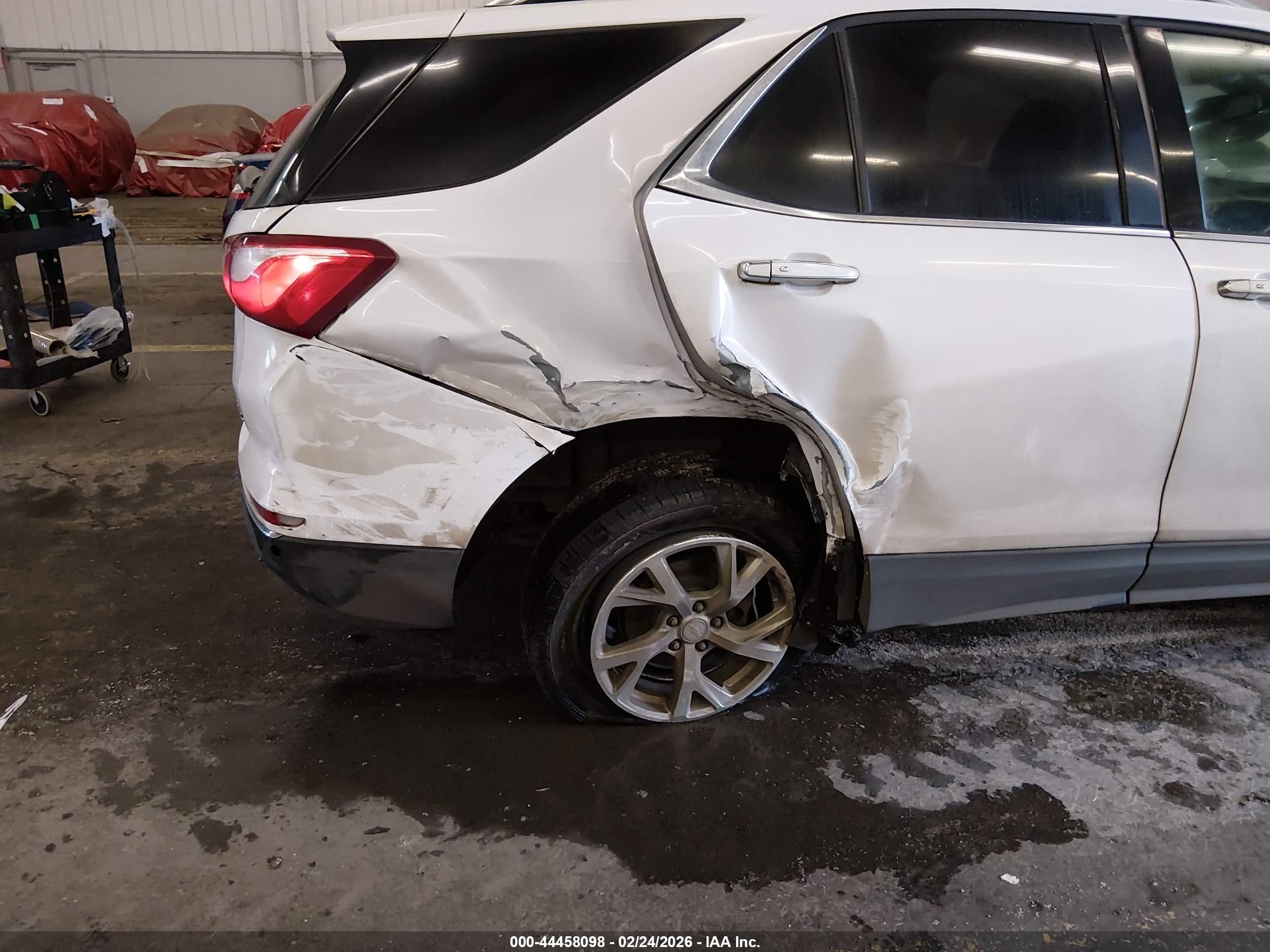 CHEVROLET EQUINOX image 6