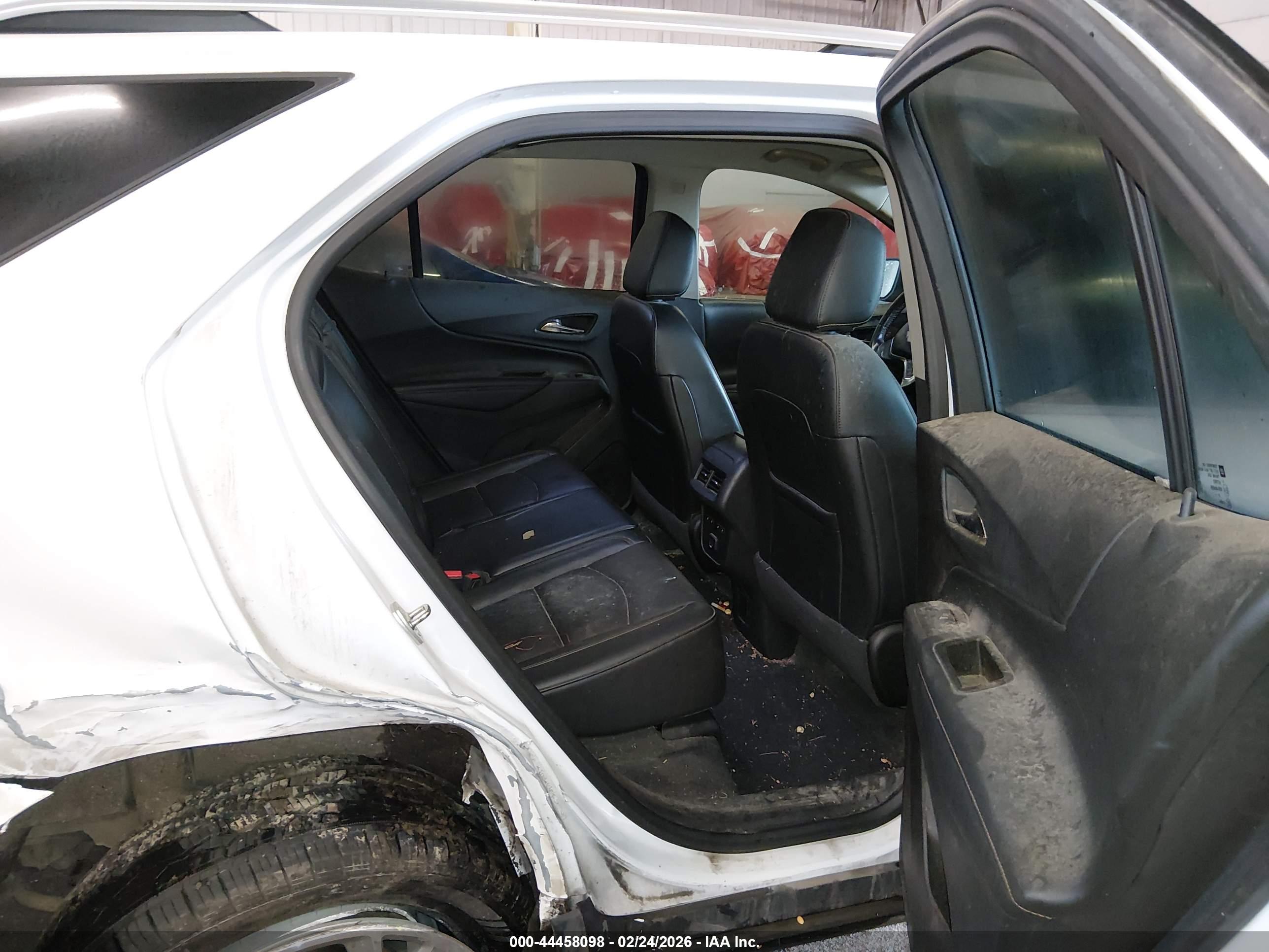 CHEVROLET EQUINOX image 8