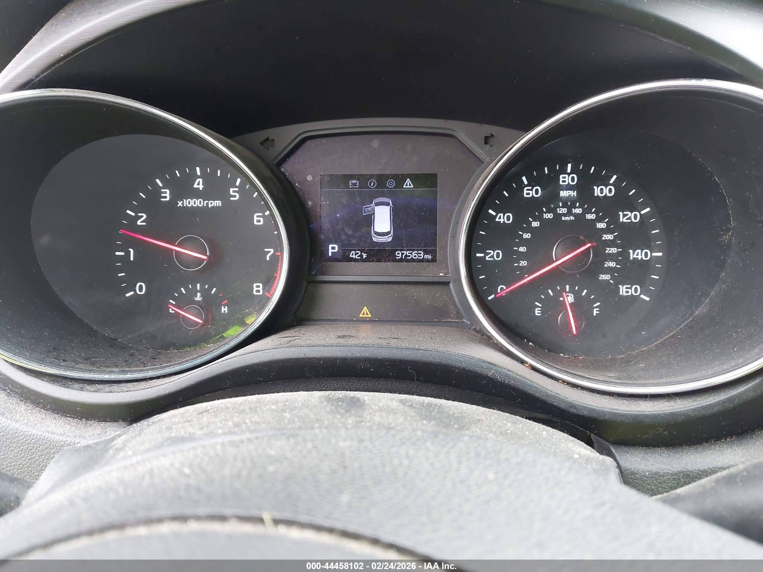 KIA SEDONA image 7