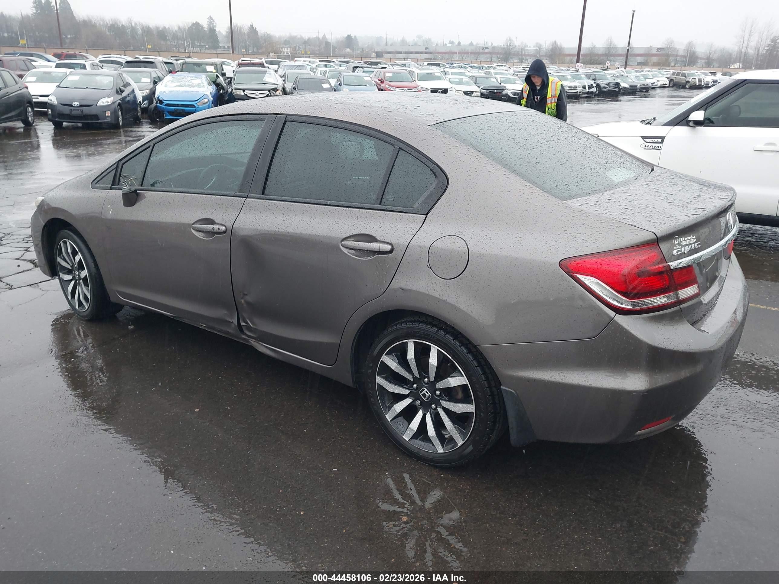 HONDA CIVIC image 3