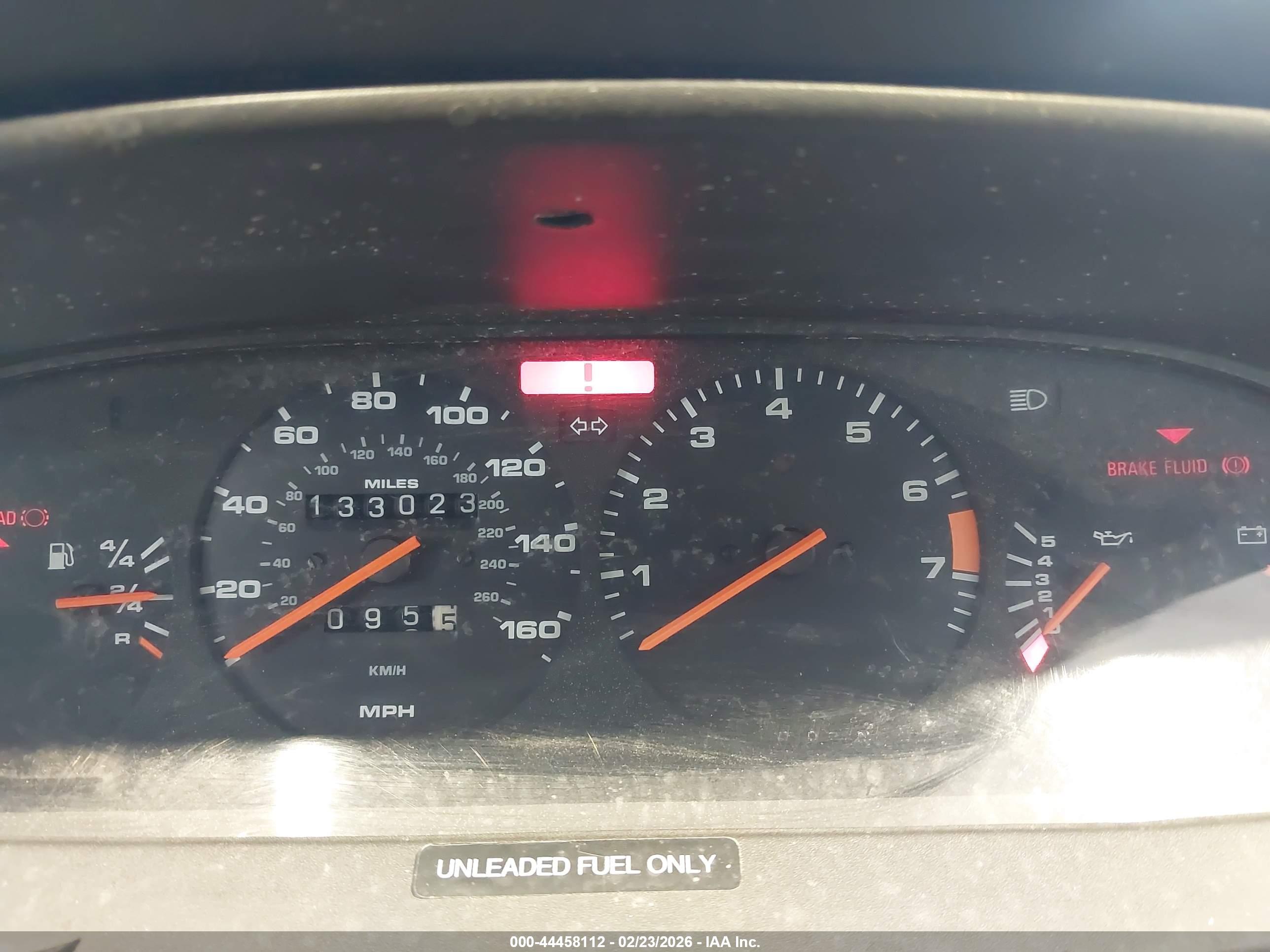 PORSCHE 944 image 7