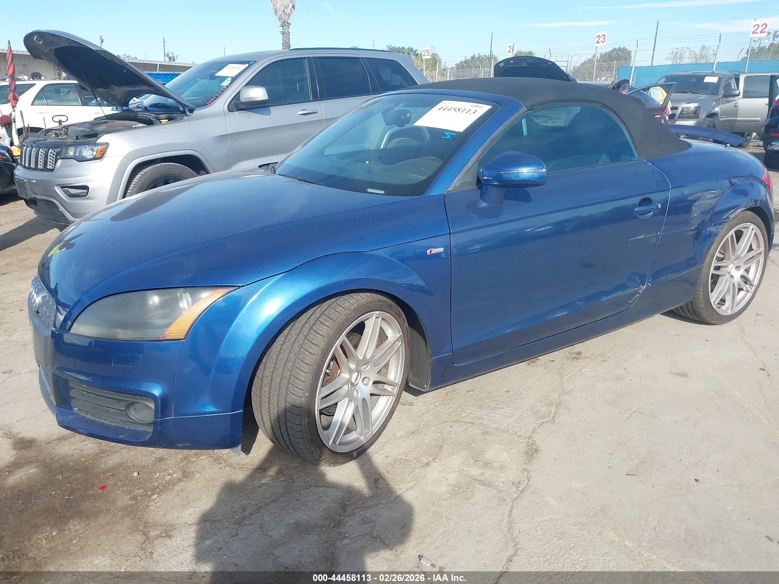 AUDI TT image 2