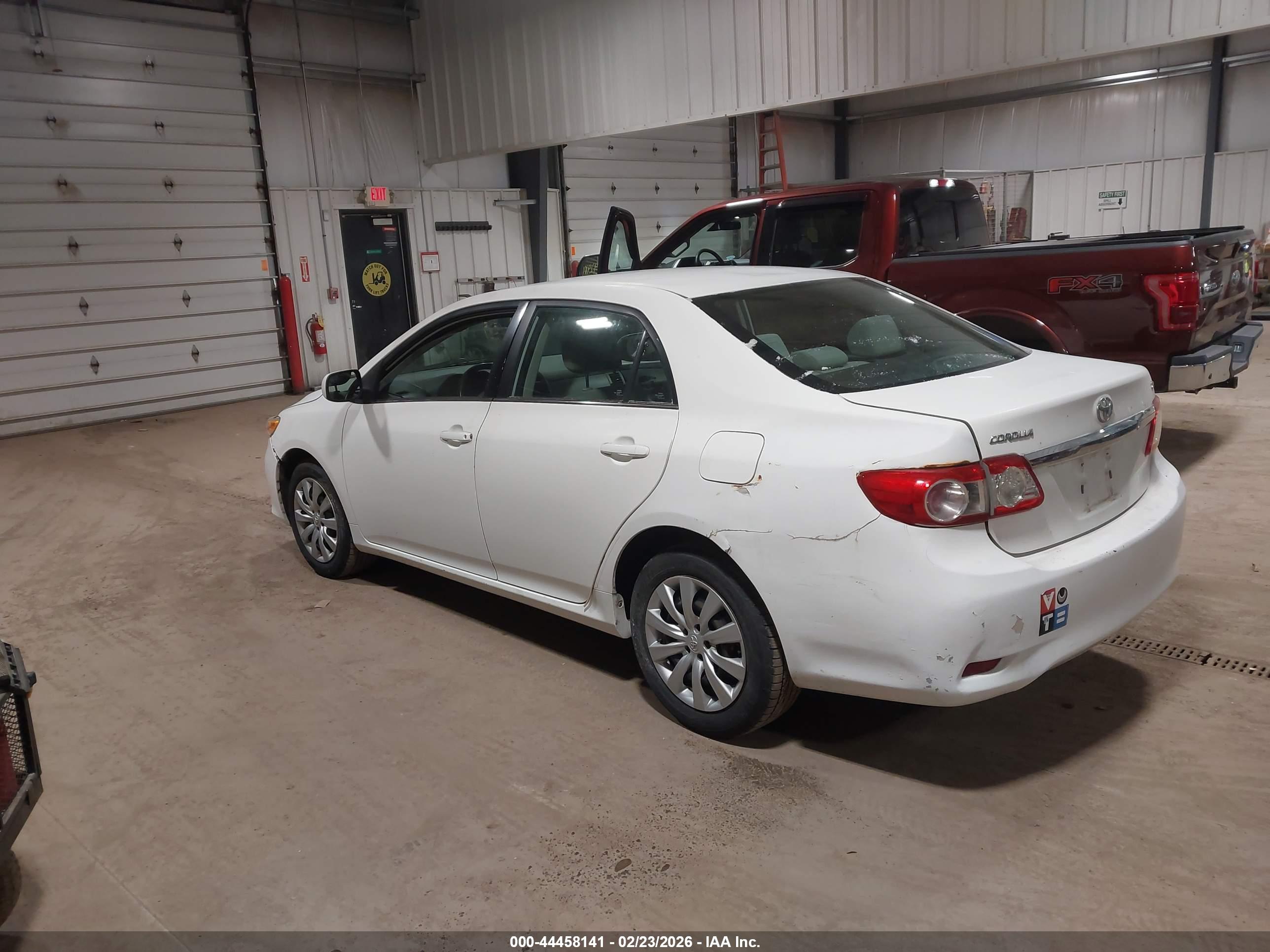 TOYOTA COROLLA image 3