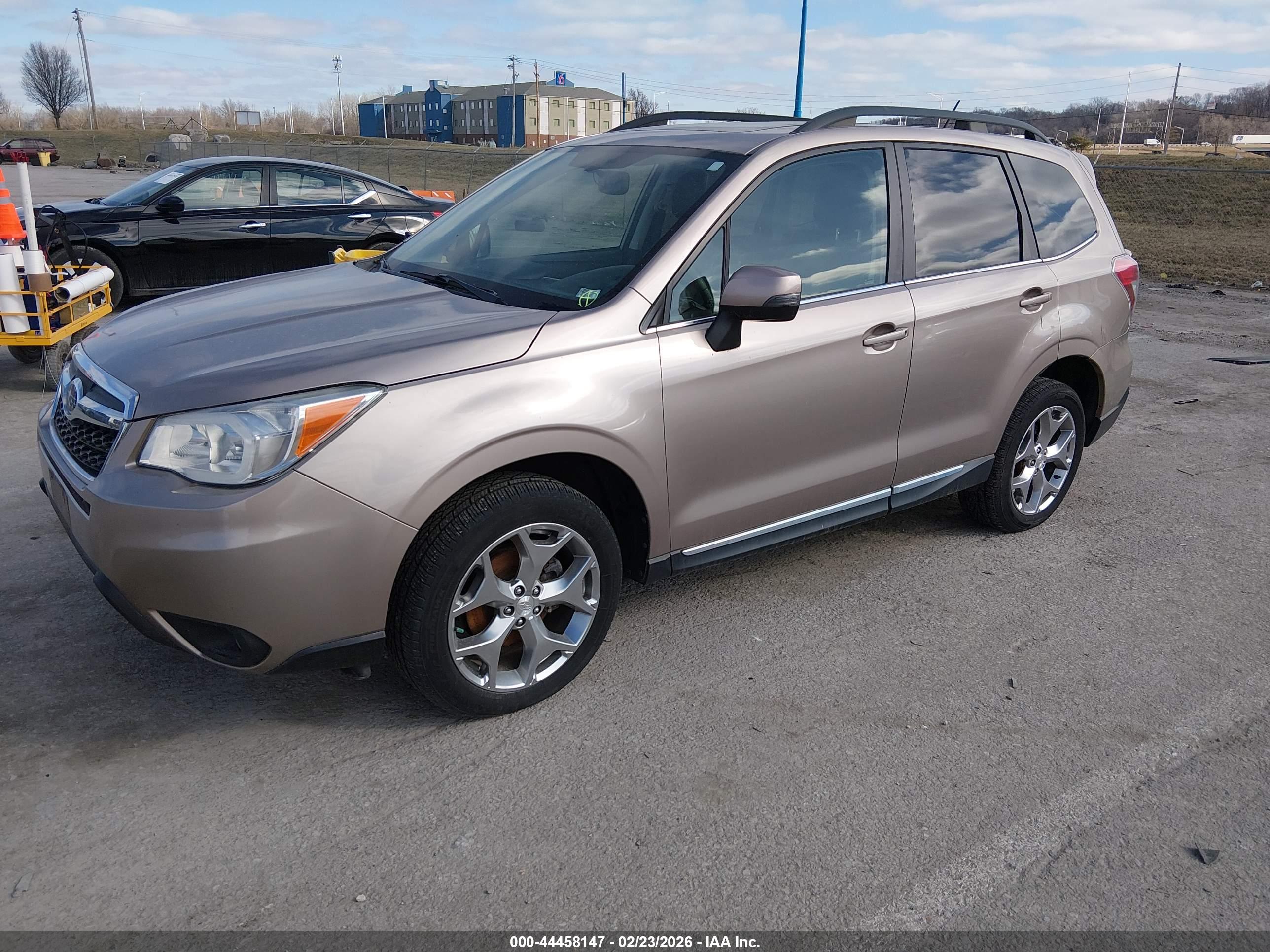 SUBARU FORESTER image 2