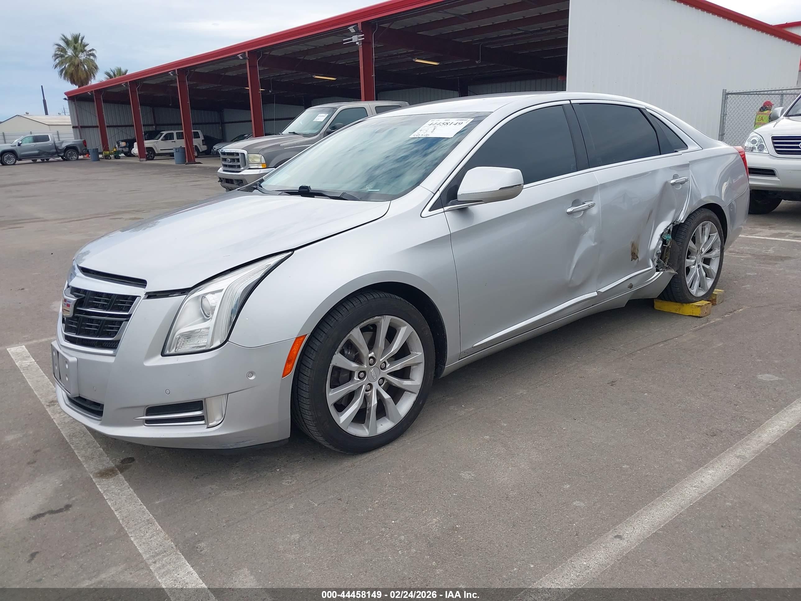 CADILLAC XTS image 2