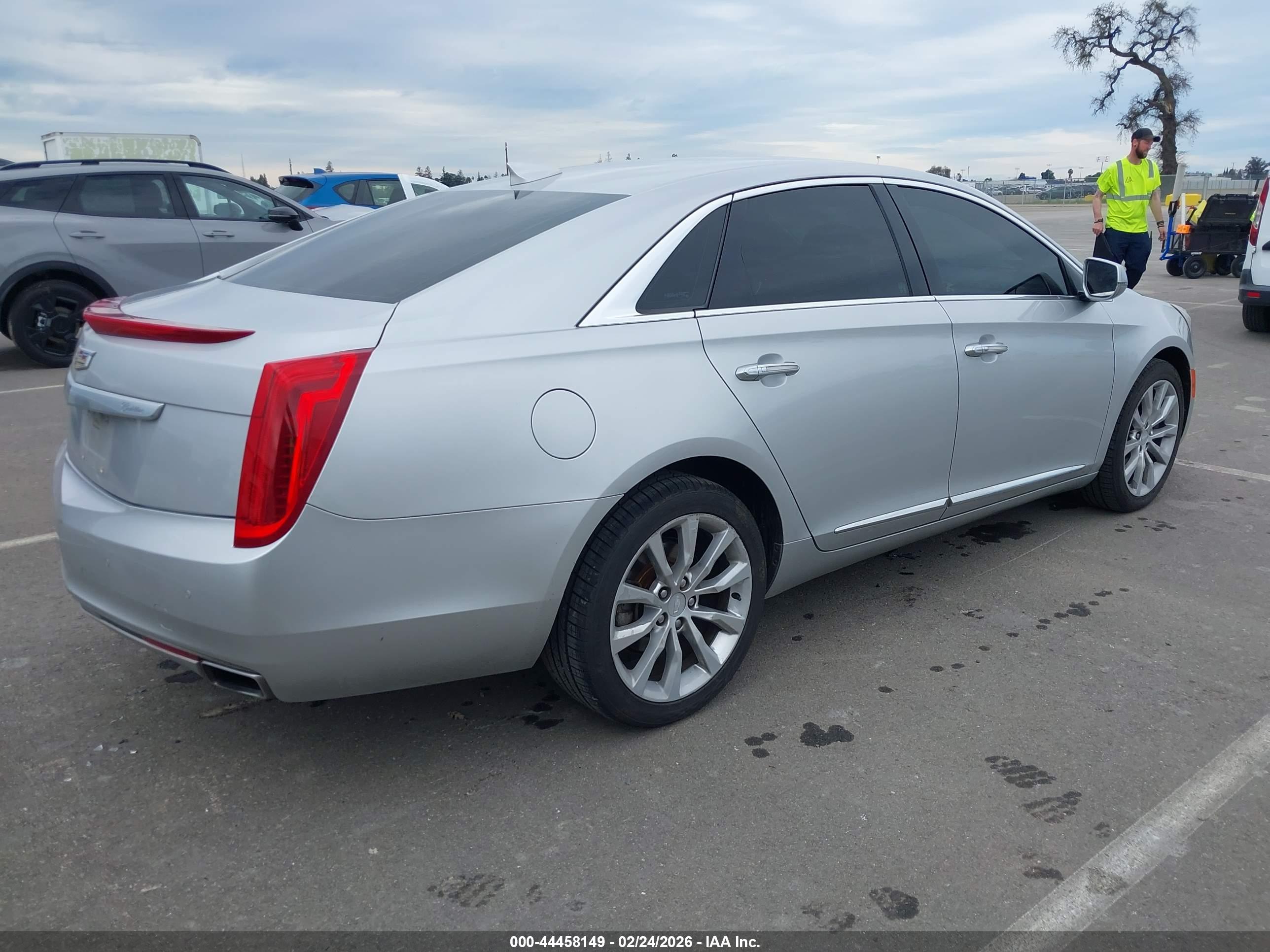 CADILLAC XTS image 4