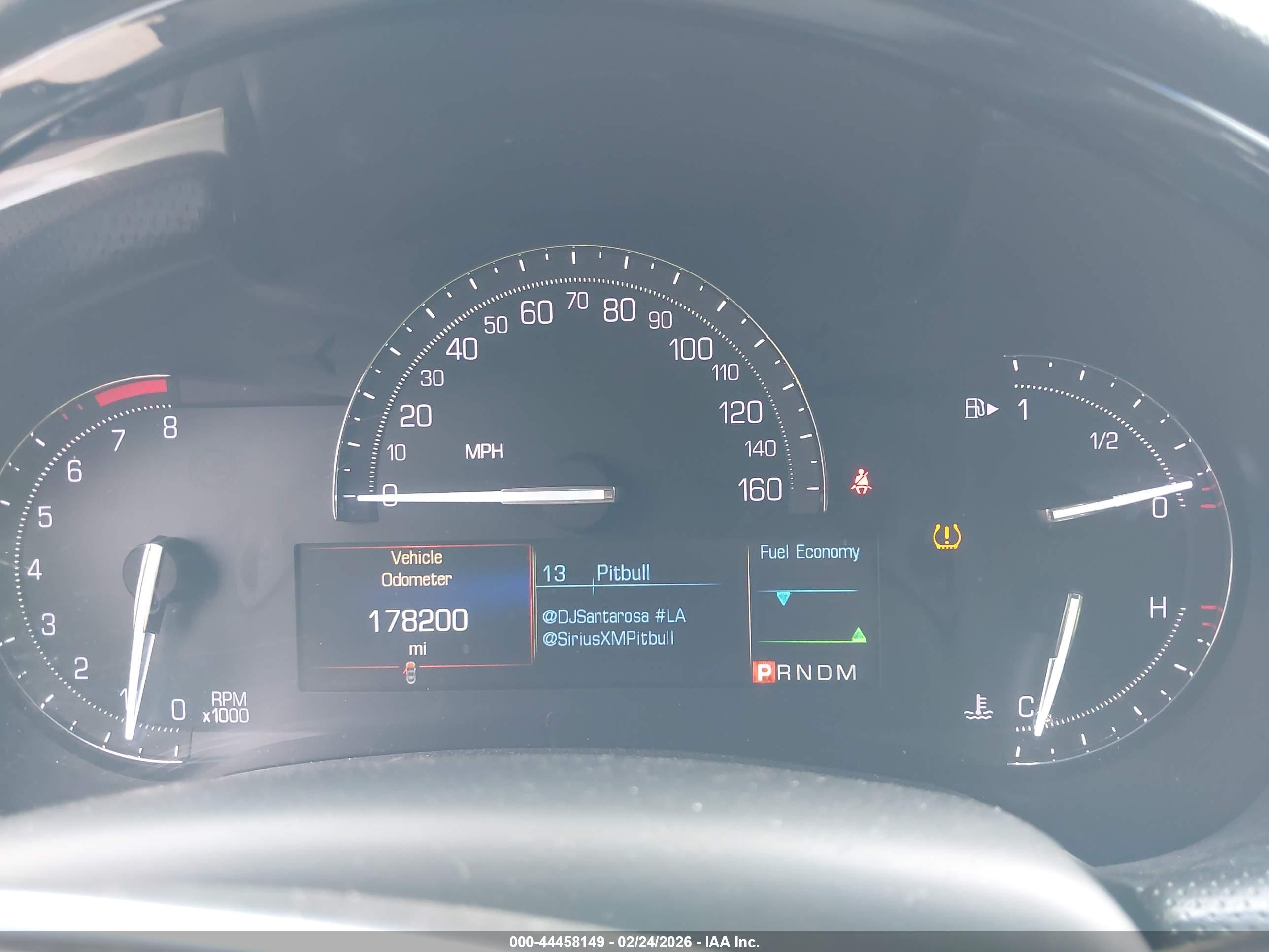 CADILLAC XTS image 7