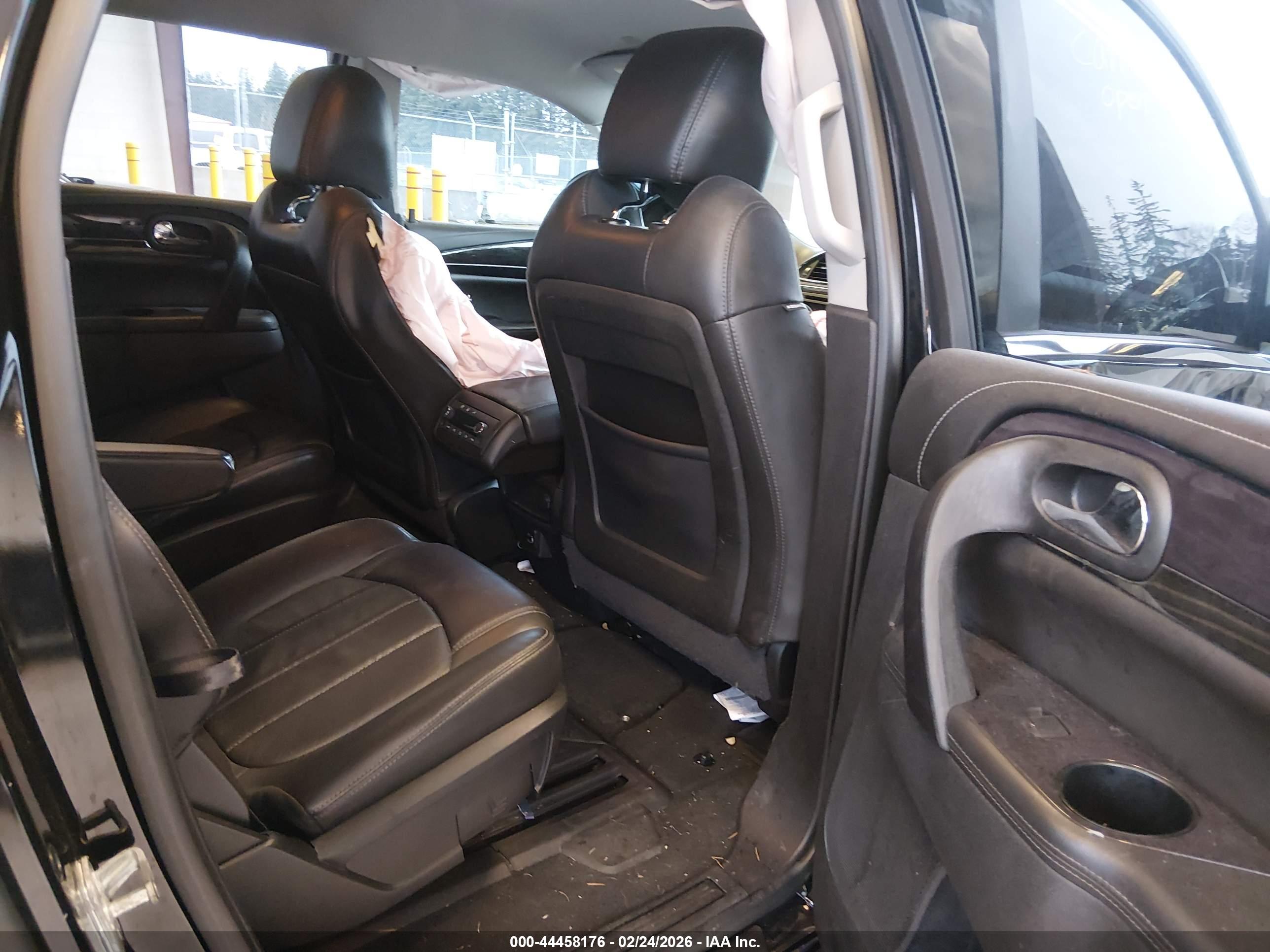 BUICK ENCLAVE image 8
