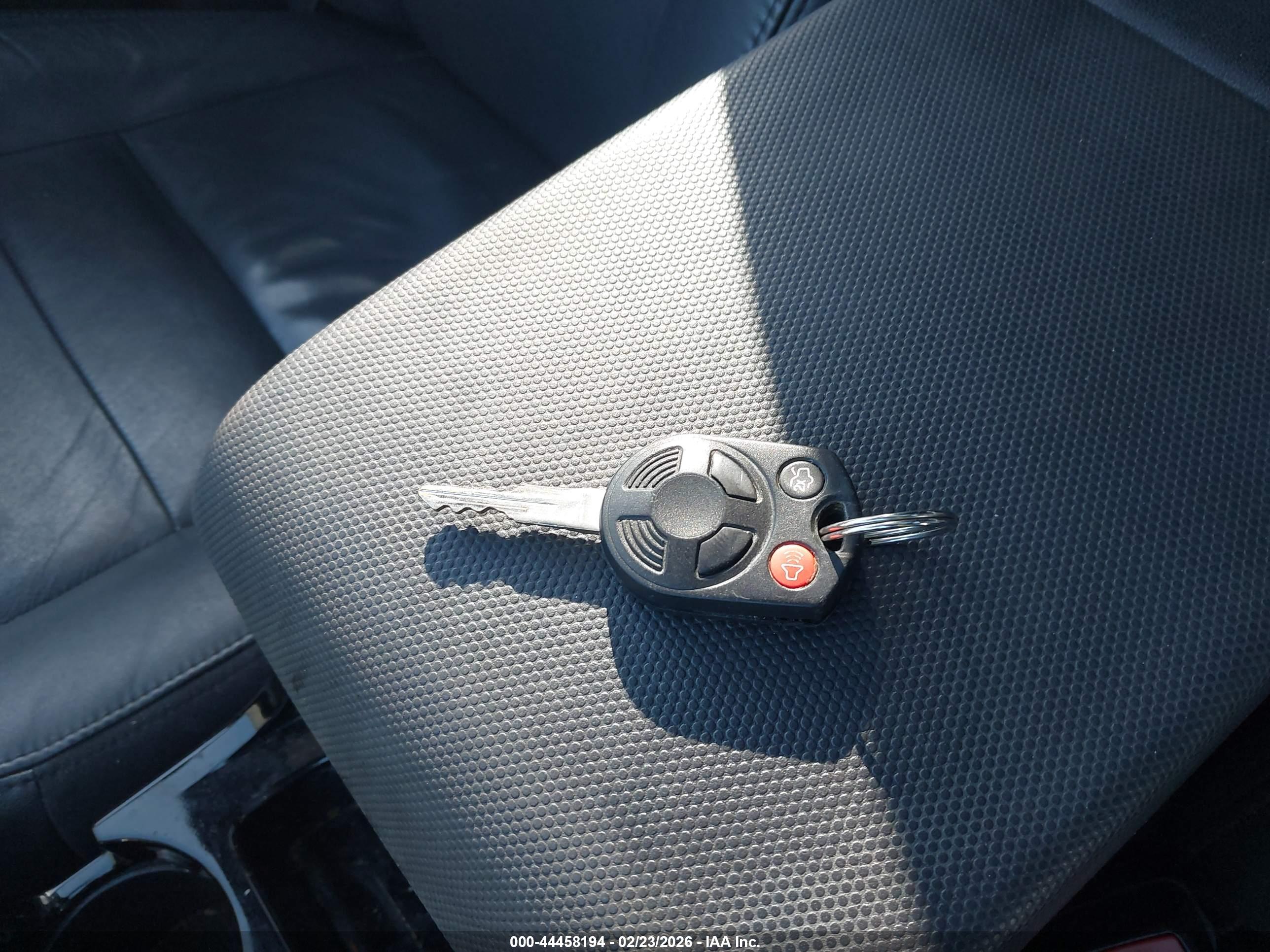 FORD ESCAPE image 11