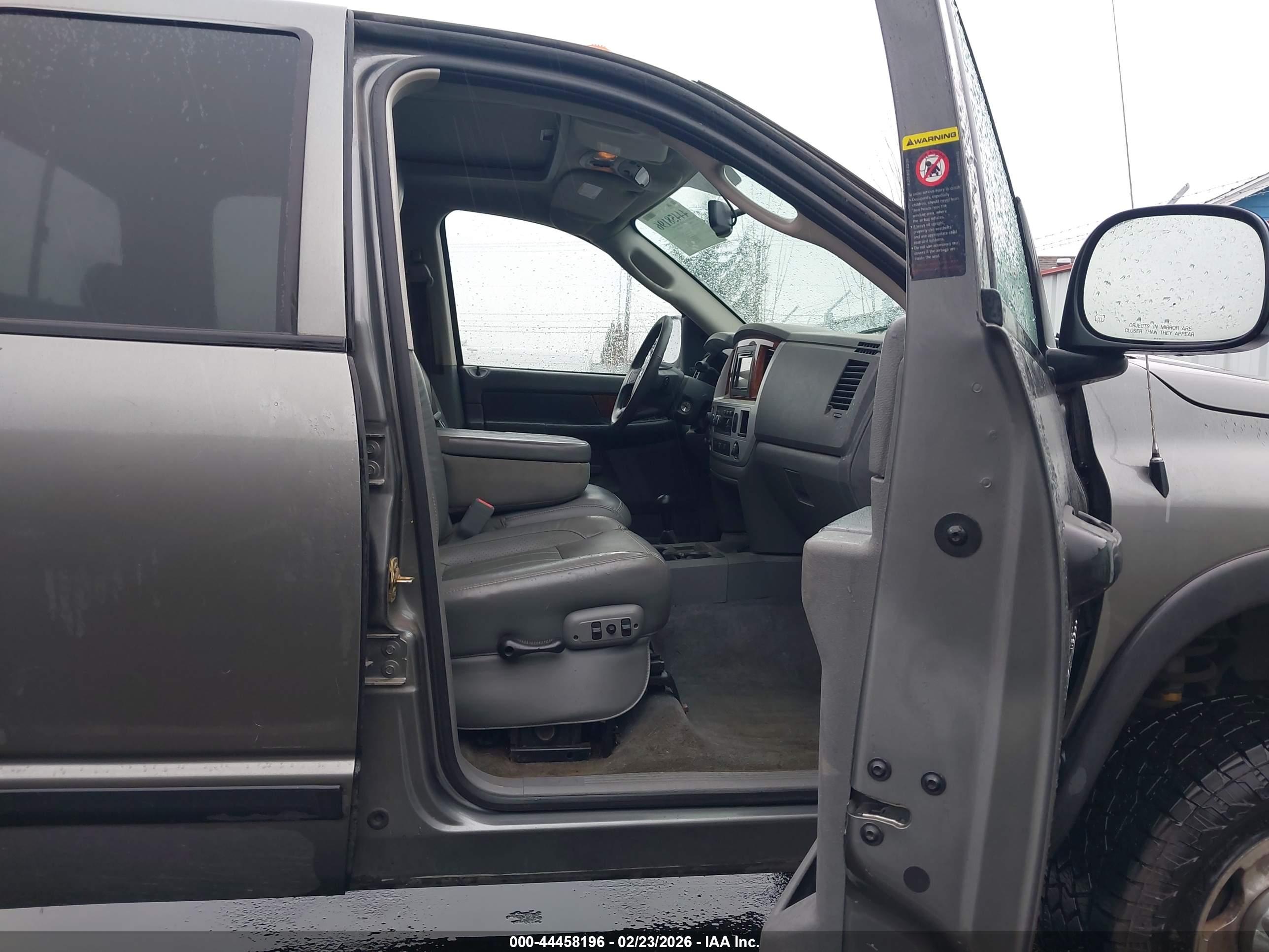 DODGE RAM image 5