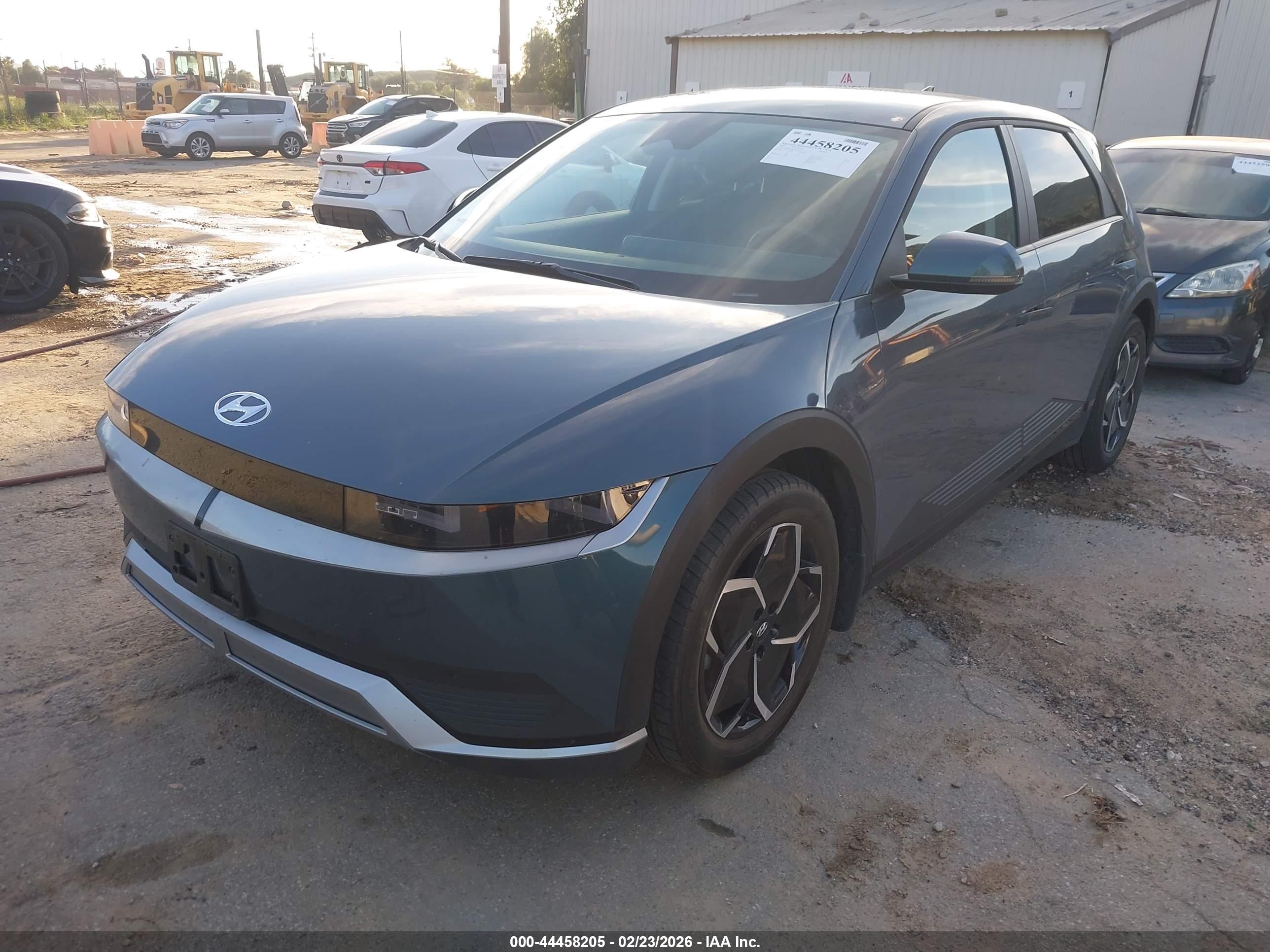HYUNDAI IONIQ image 2