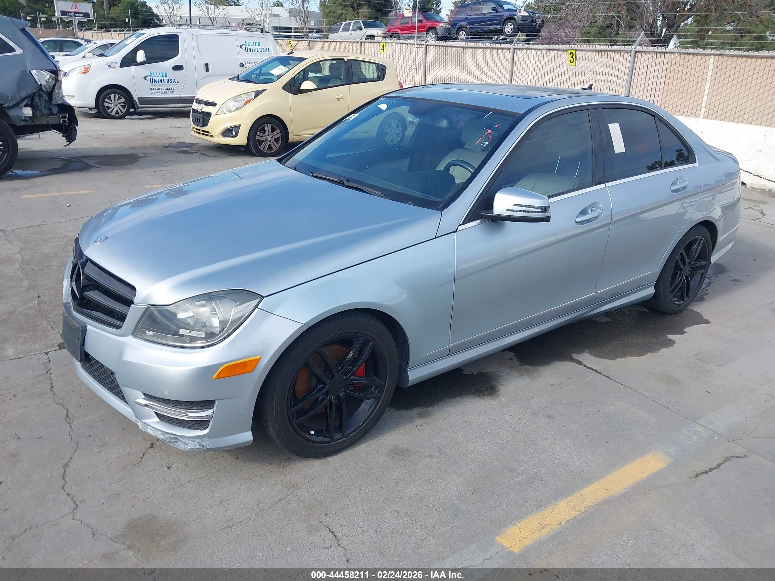 MERCEDES-BENZ C image 2