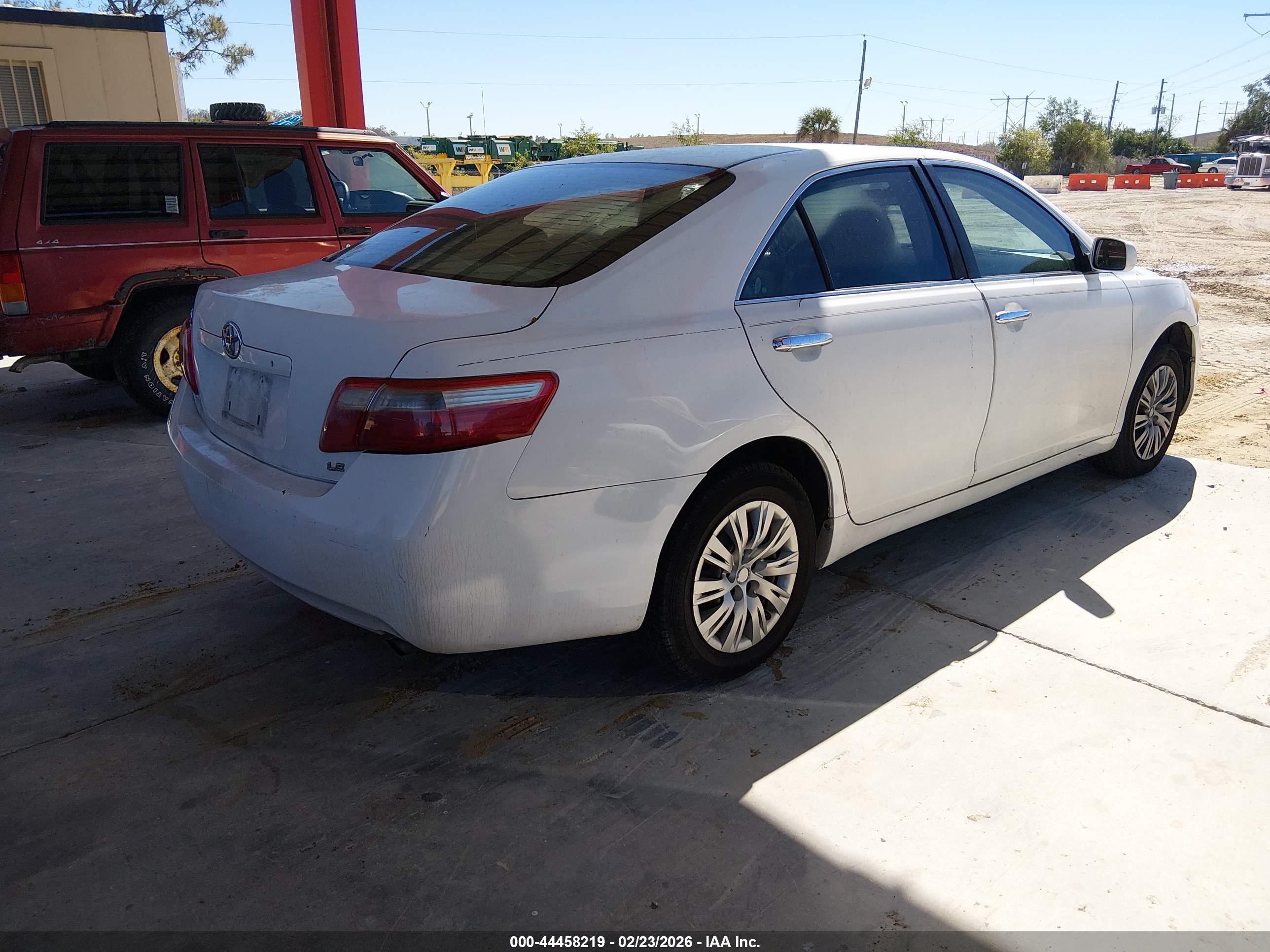 TOYOTA CAMRY image 4