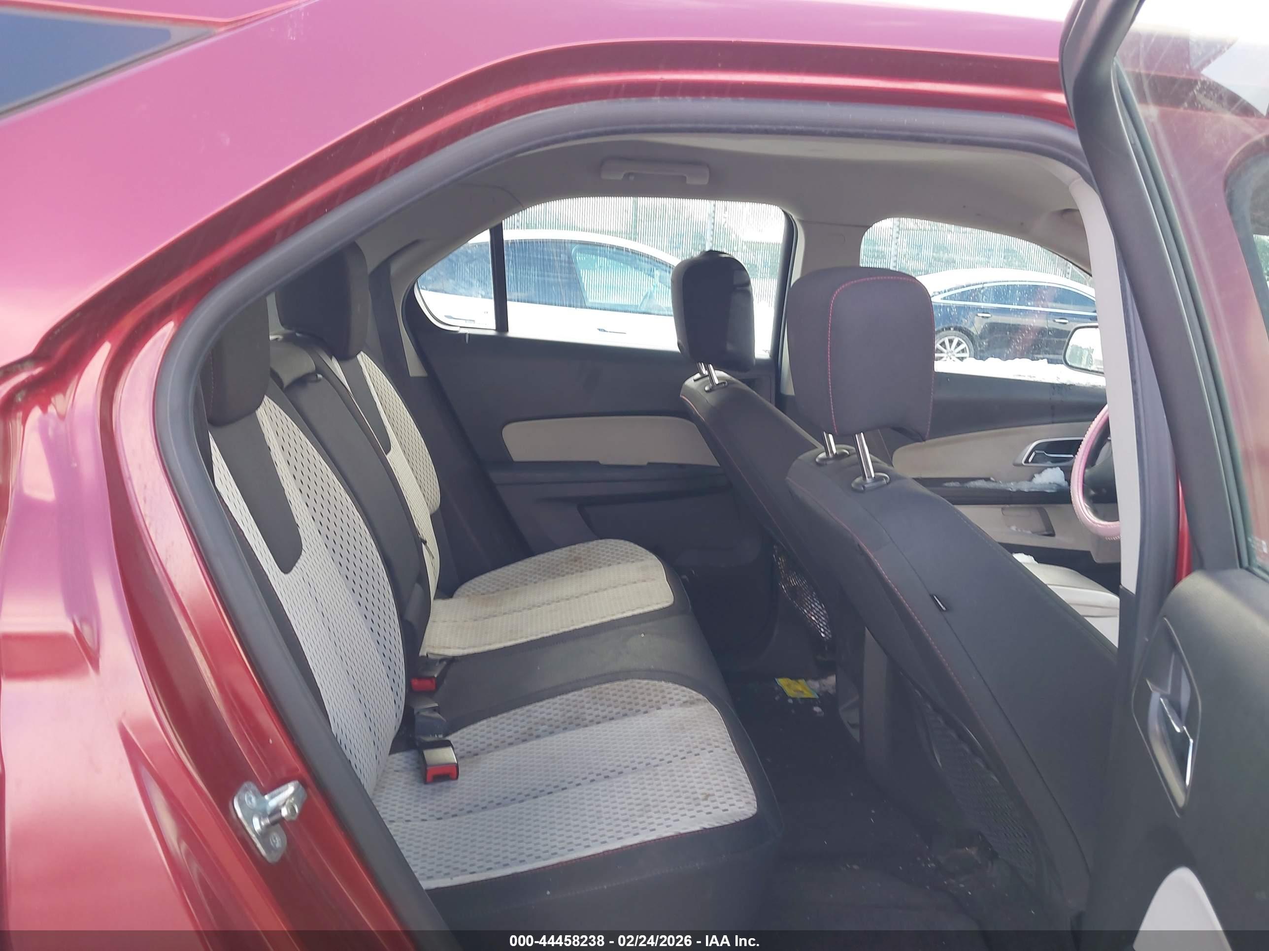 CHEVROLET EQUINOX image 8