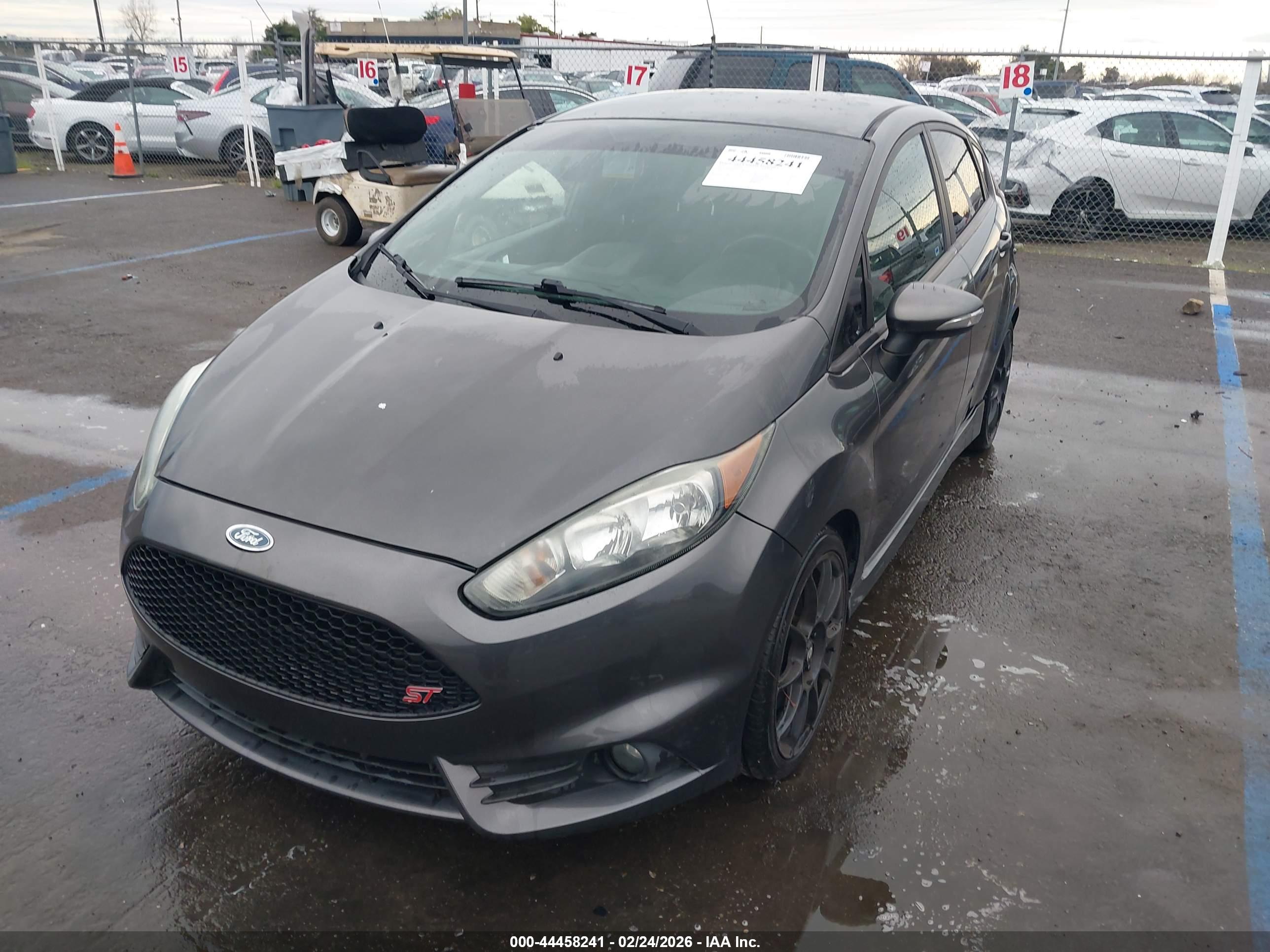 FORD FIESTA image 2