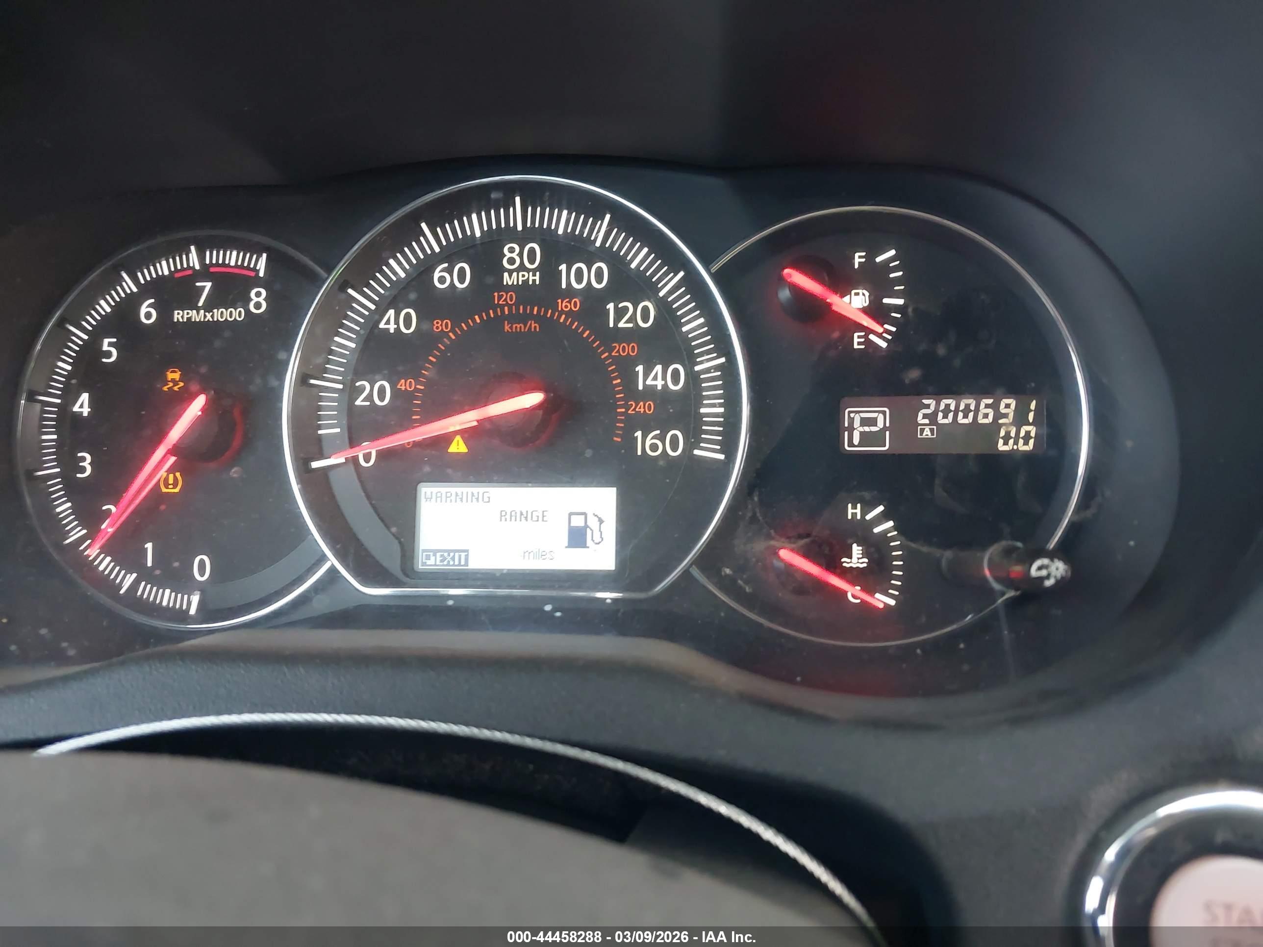 NISSAN MAXIMA image 7