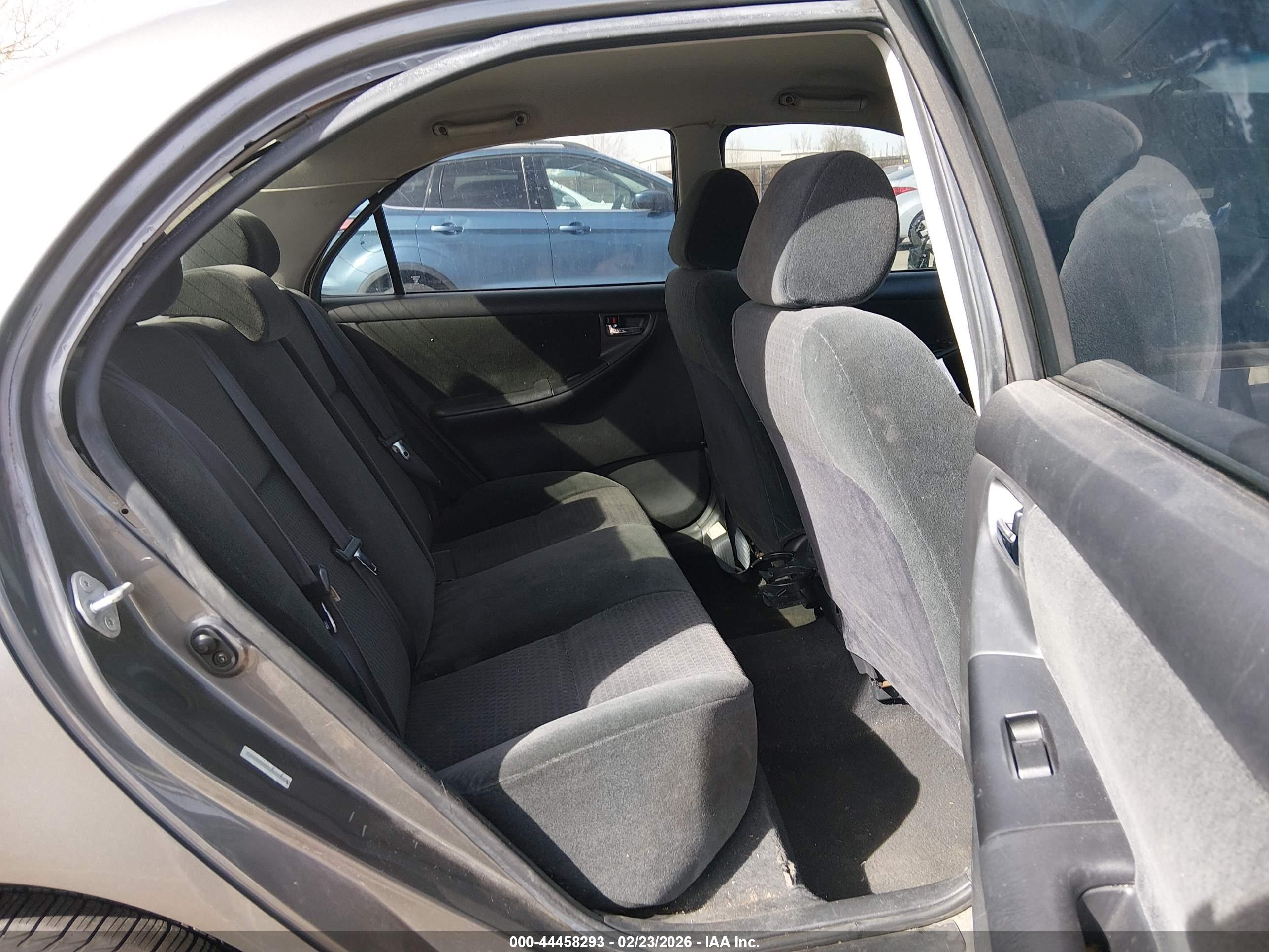 TOYOTA COROLLA image 8