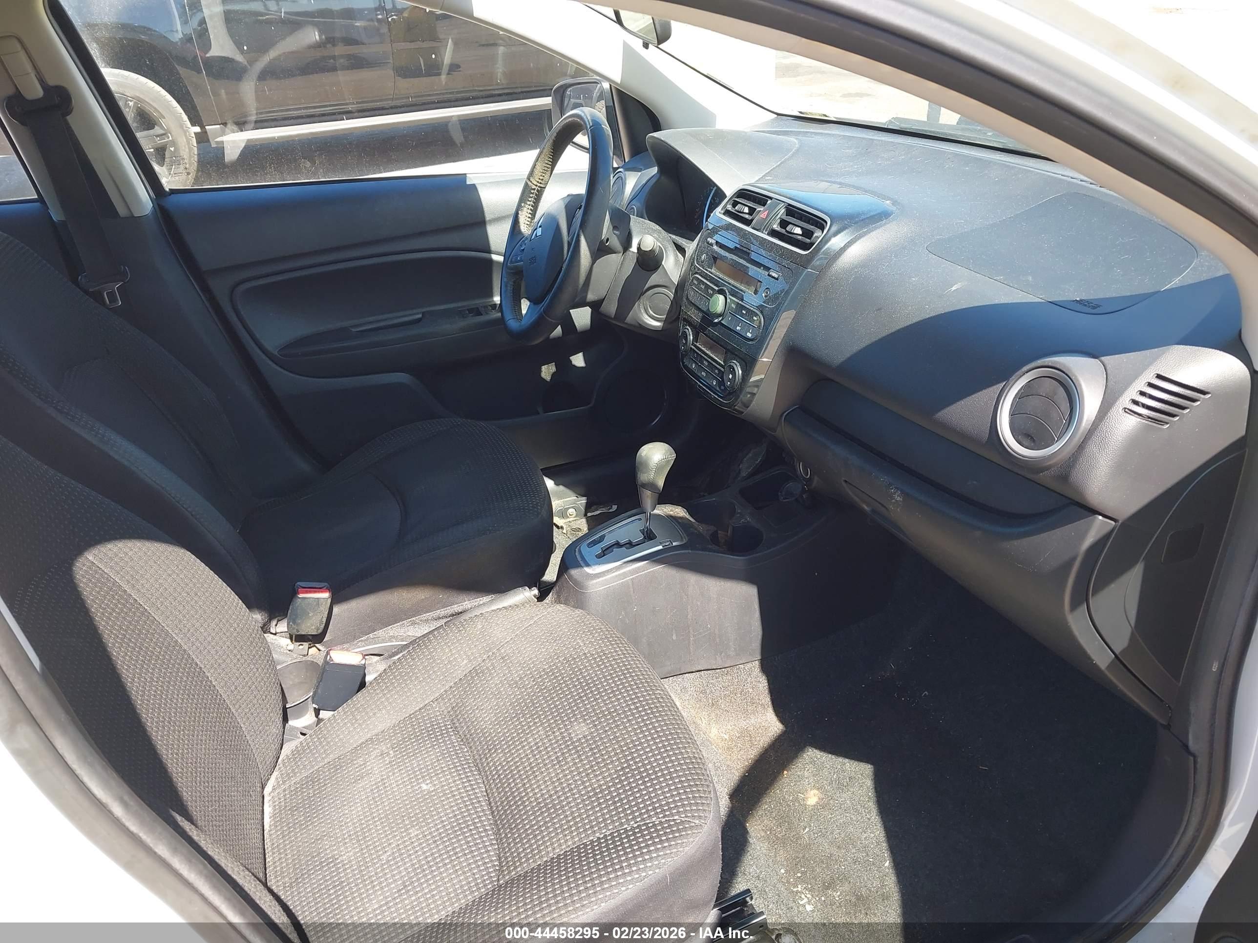 MITSUBISHI MIRAGE image 5