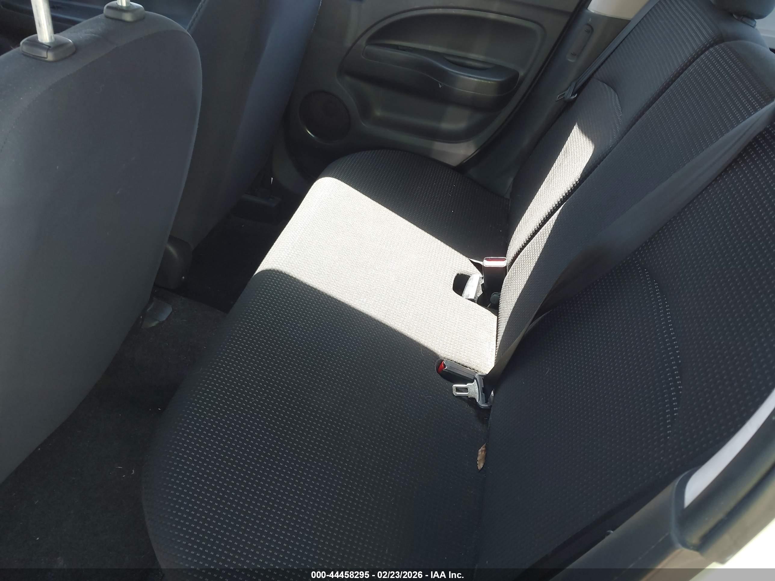 MITSUBISHI MIRAGE image 8