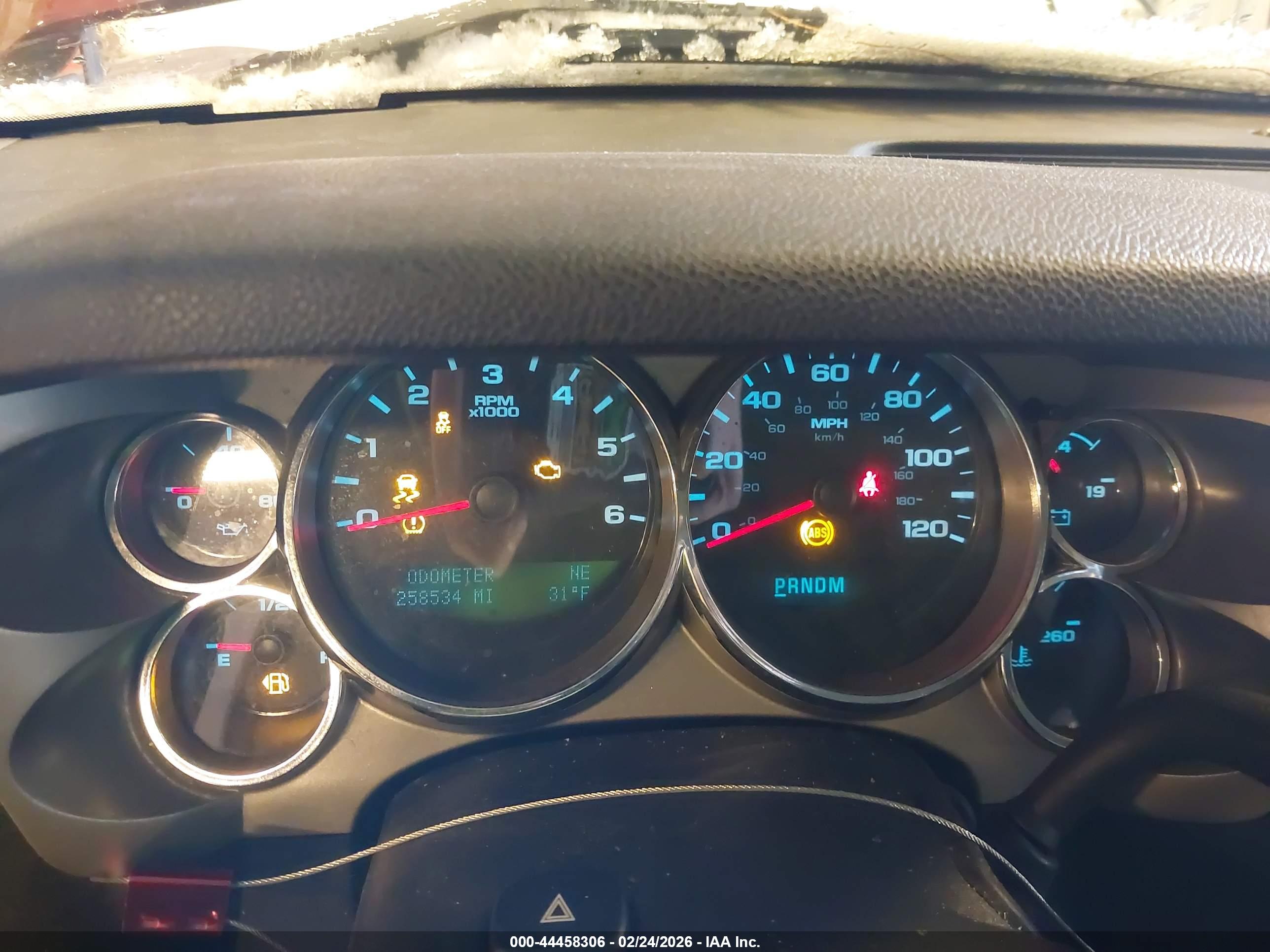 CHEVROLET SILVERADO image 7